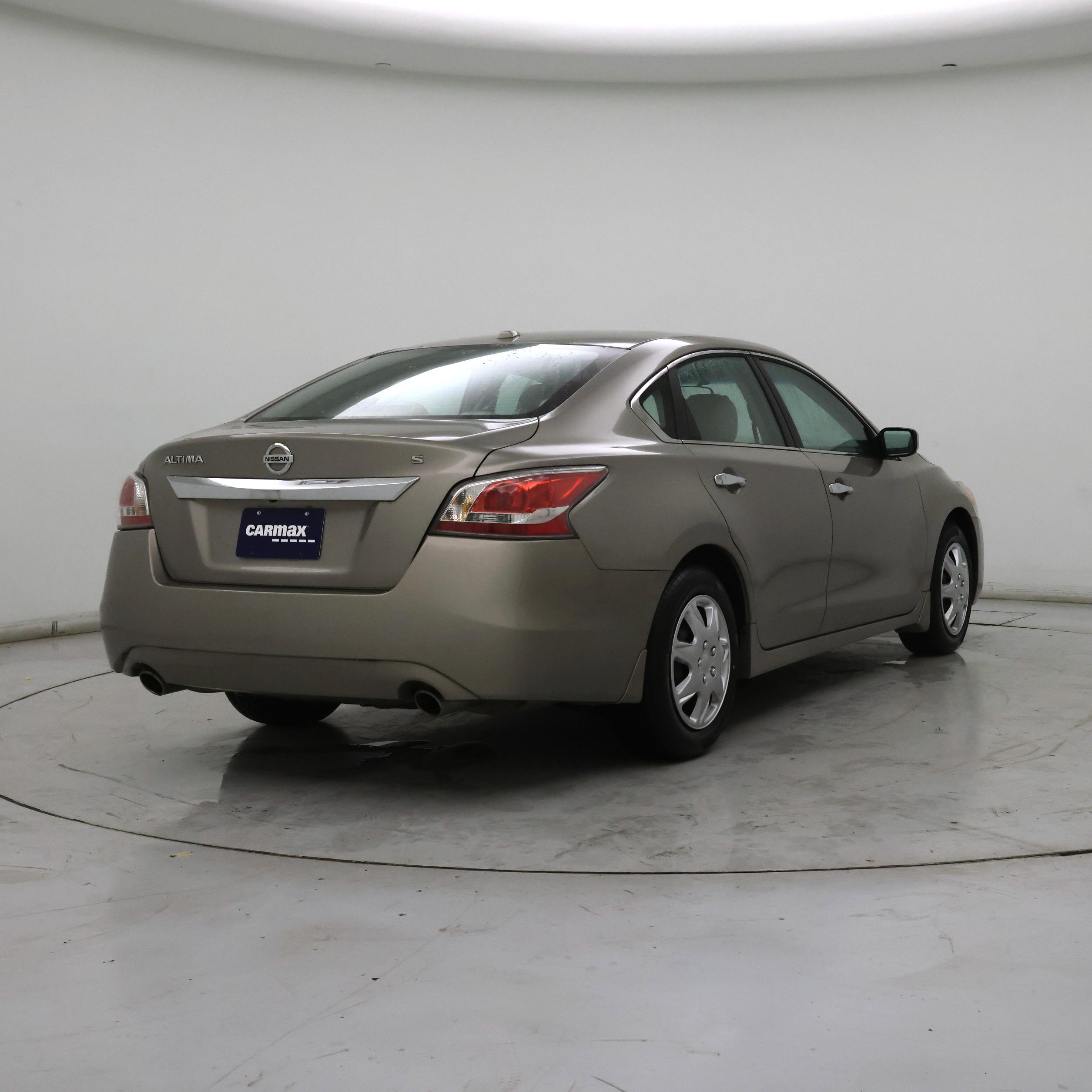 Thumbnail: 2015 Nissan Altima - 8