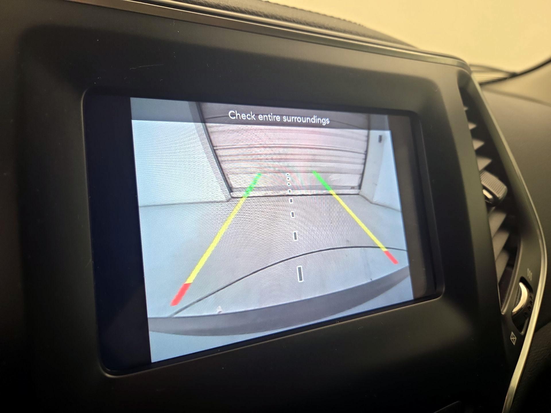 Thumbnail: 2021 Jeep Cherokee - 14