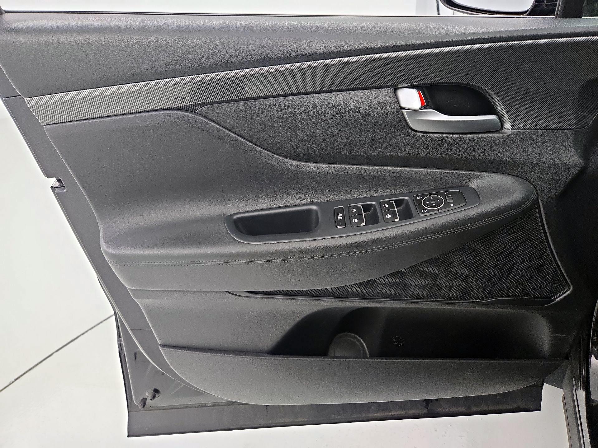 Thumbnail: 2021 Hyundai Santa Fe - 12