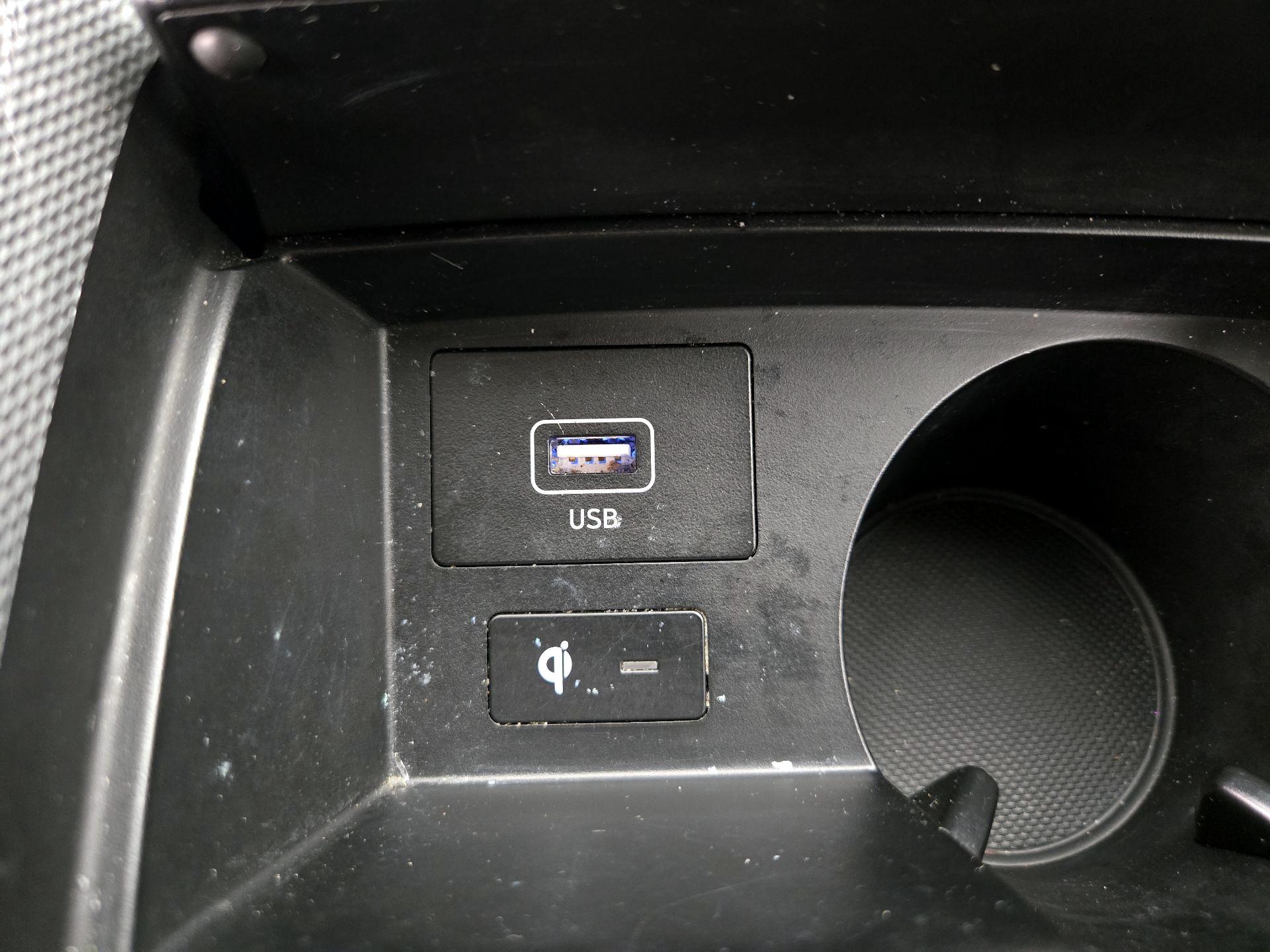 Thumbnail: 2021 Hyundai Santa Fe - 18