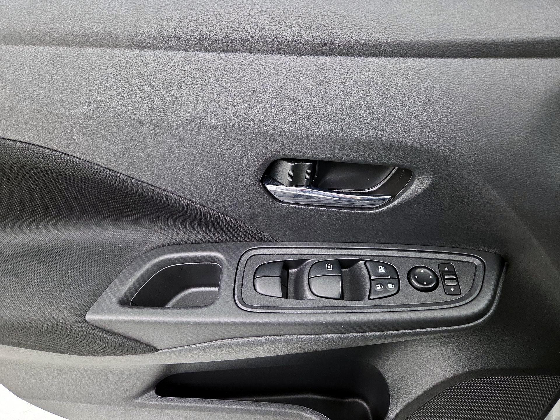 Thumbnail: 2021 Nissan Versa - 12