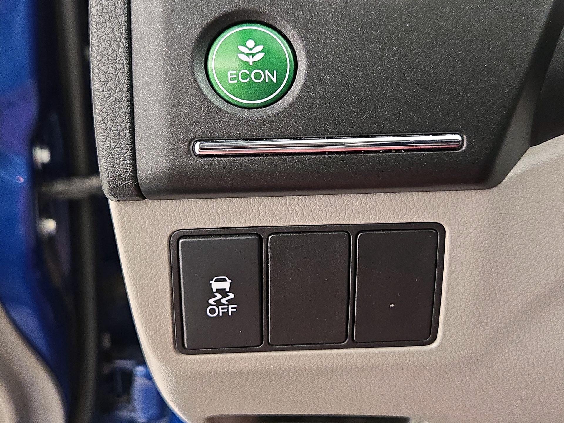 Thumbnail: 2015 Honda Civic - 13