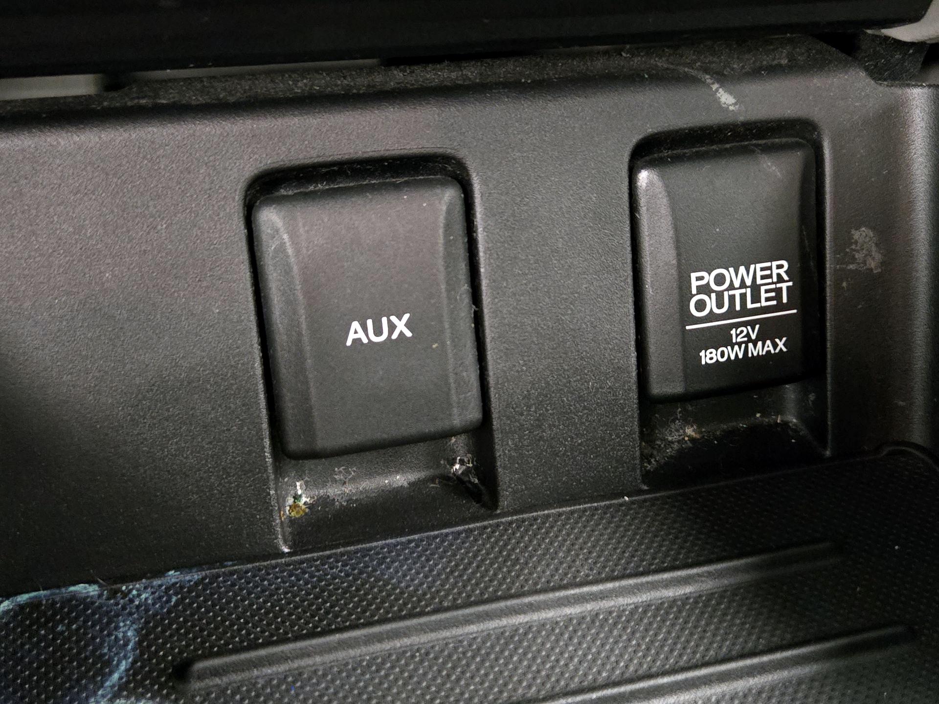 Thumbnail: 2015 Honda Civic - 18