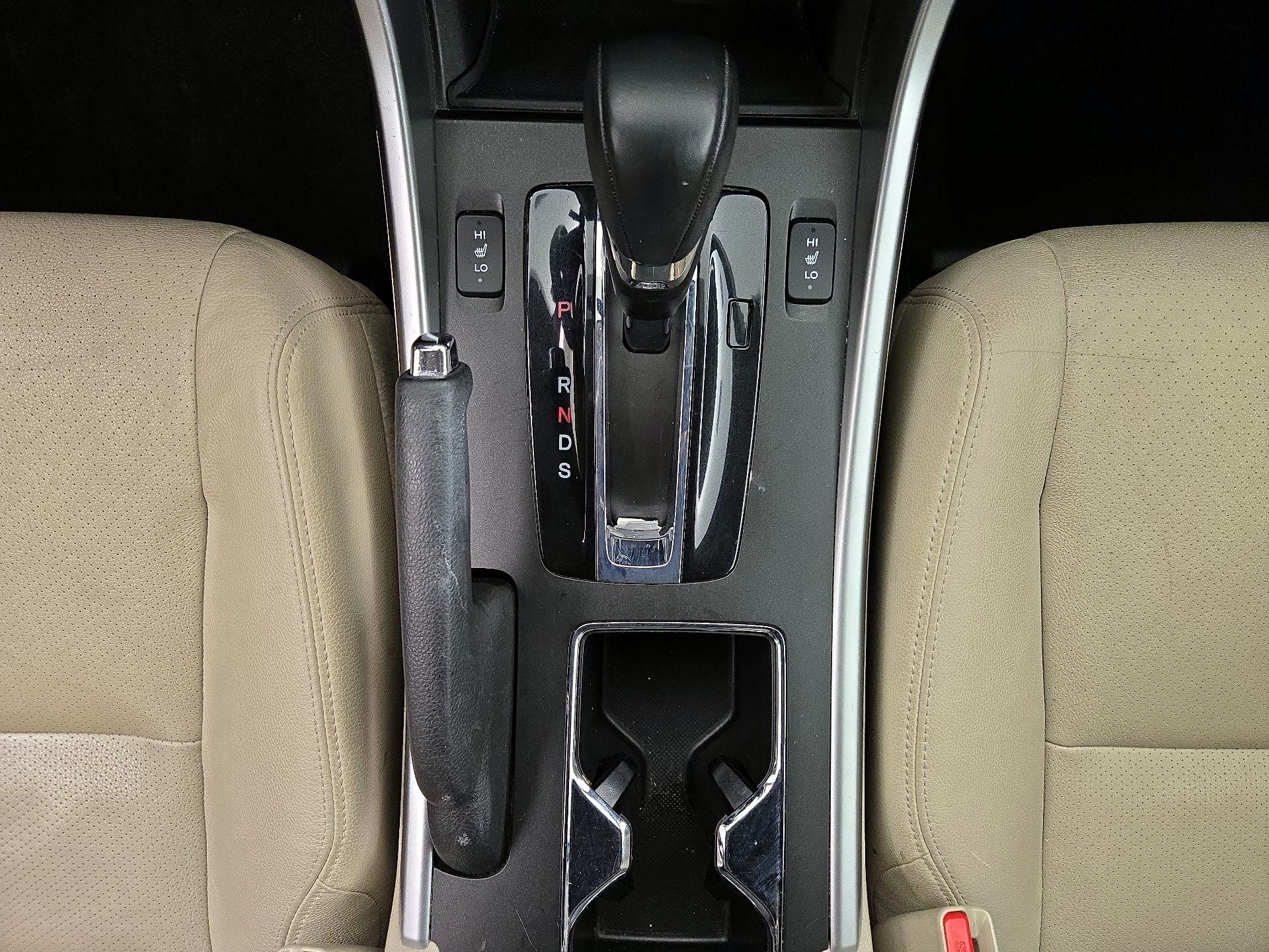 Thumbnail: 2015 Honda Accord - 18