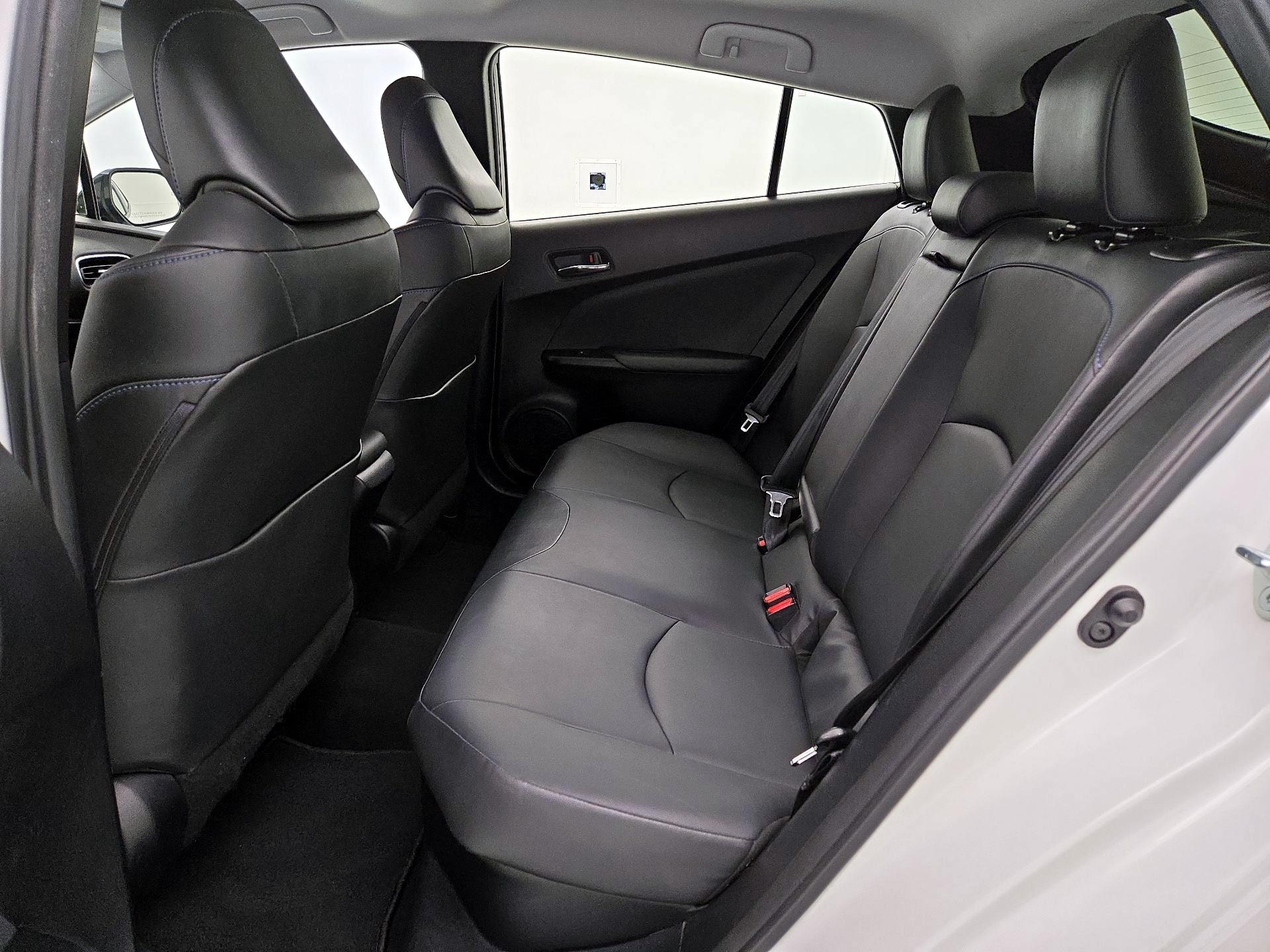 Thumbnail: 2016 Toyota Prius - 20