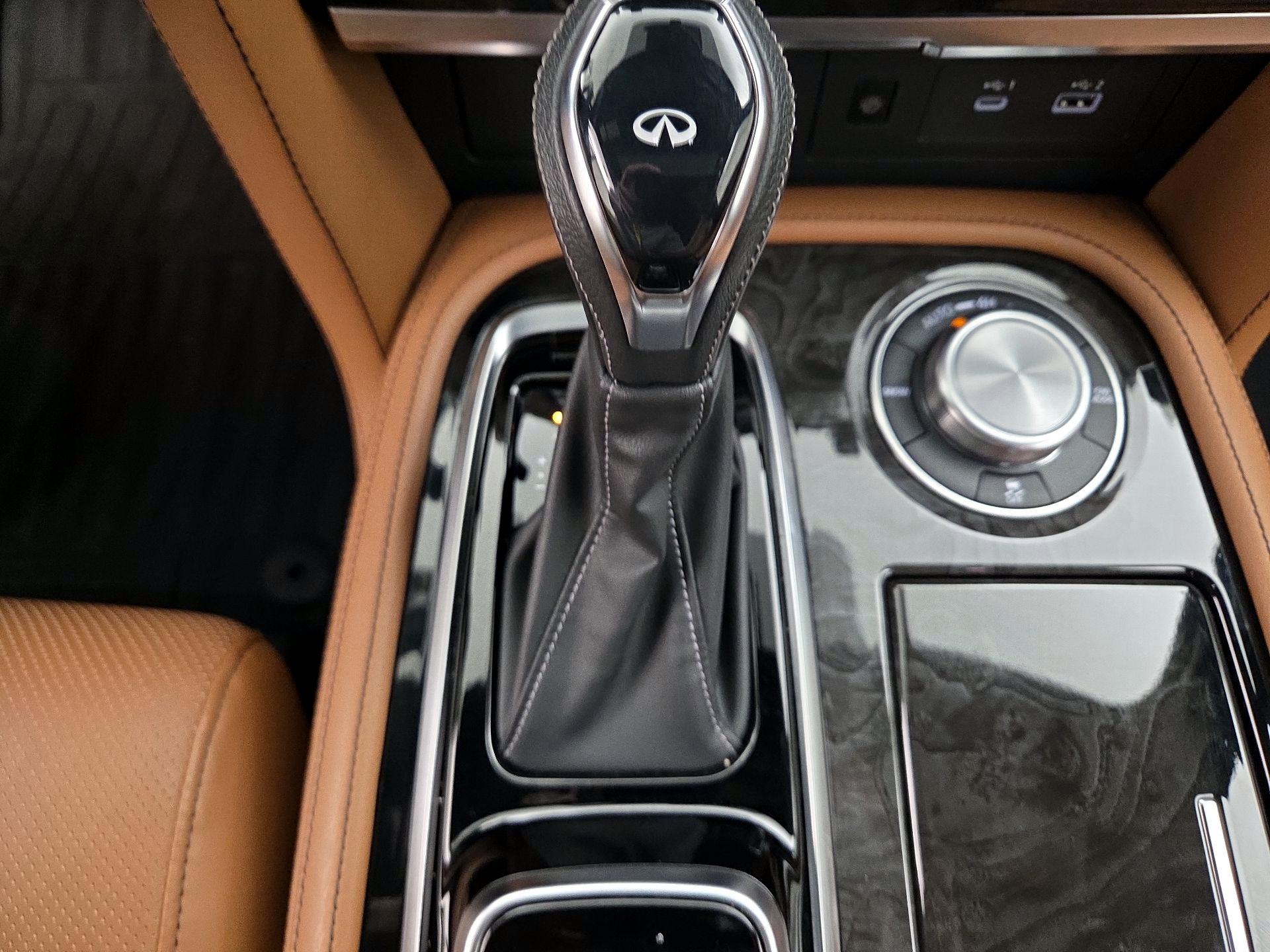 Thumbnail: 2023 INFINITI QX80 - 18