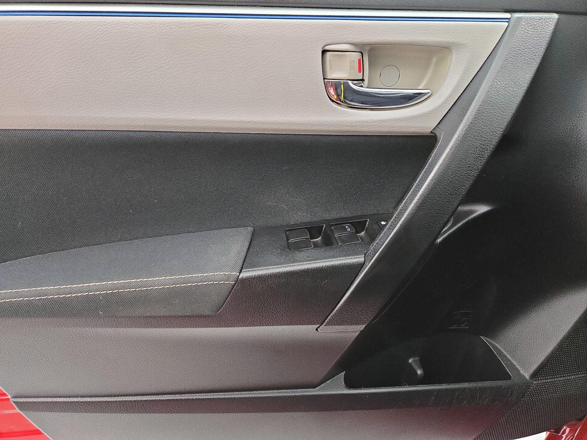 Thumbnail: 2016 Toyota Corolla - 12