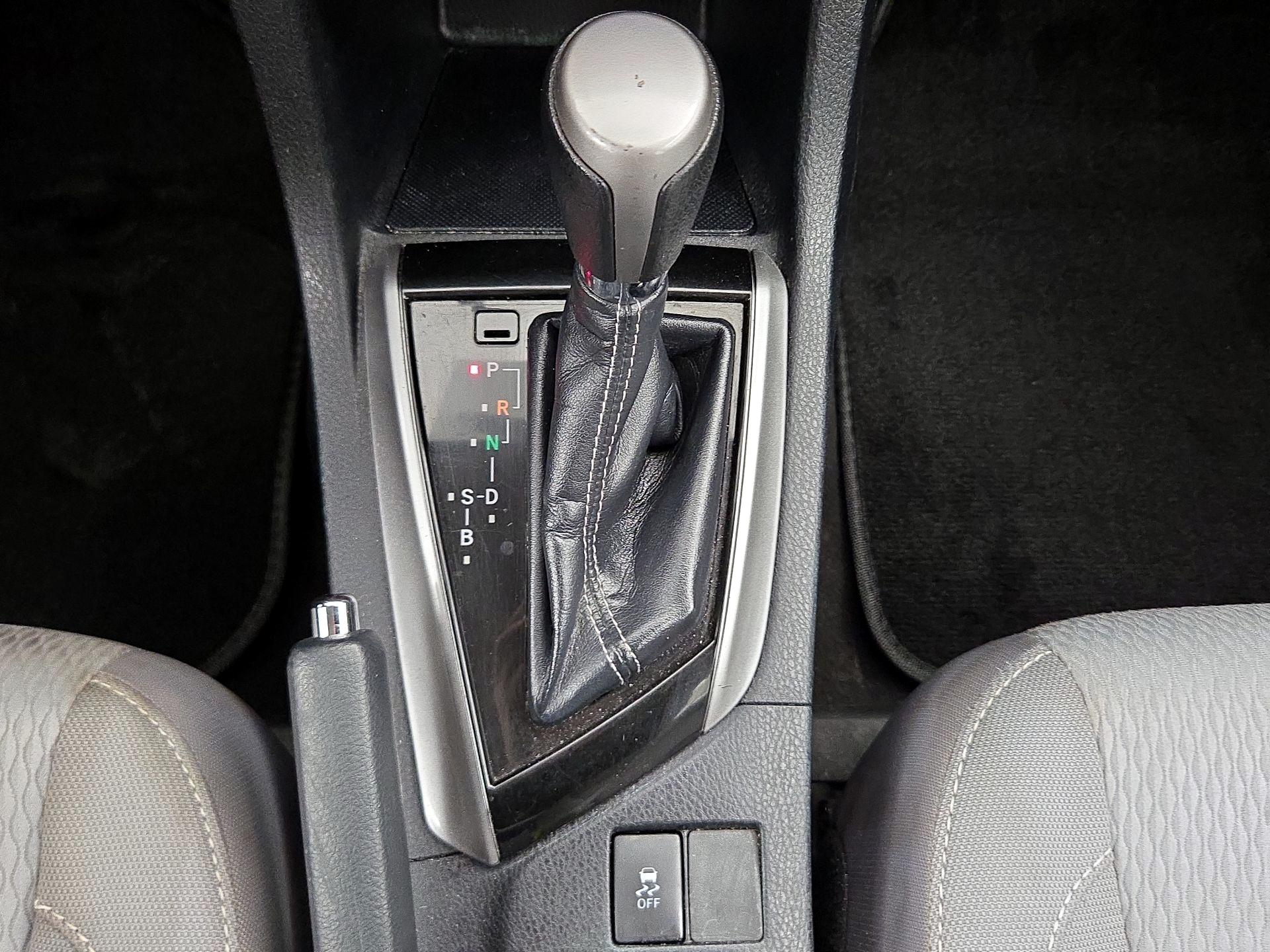 Thumbnail: 2016 Toyota Corolla - 17