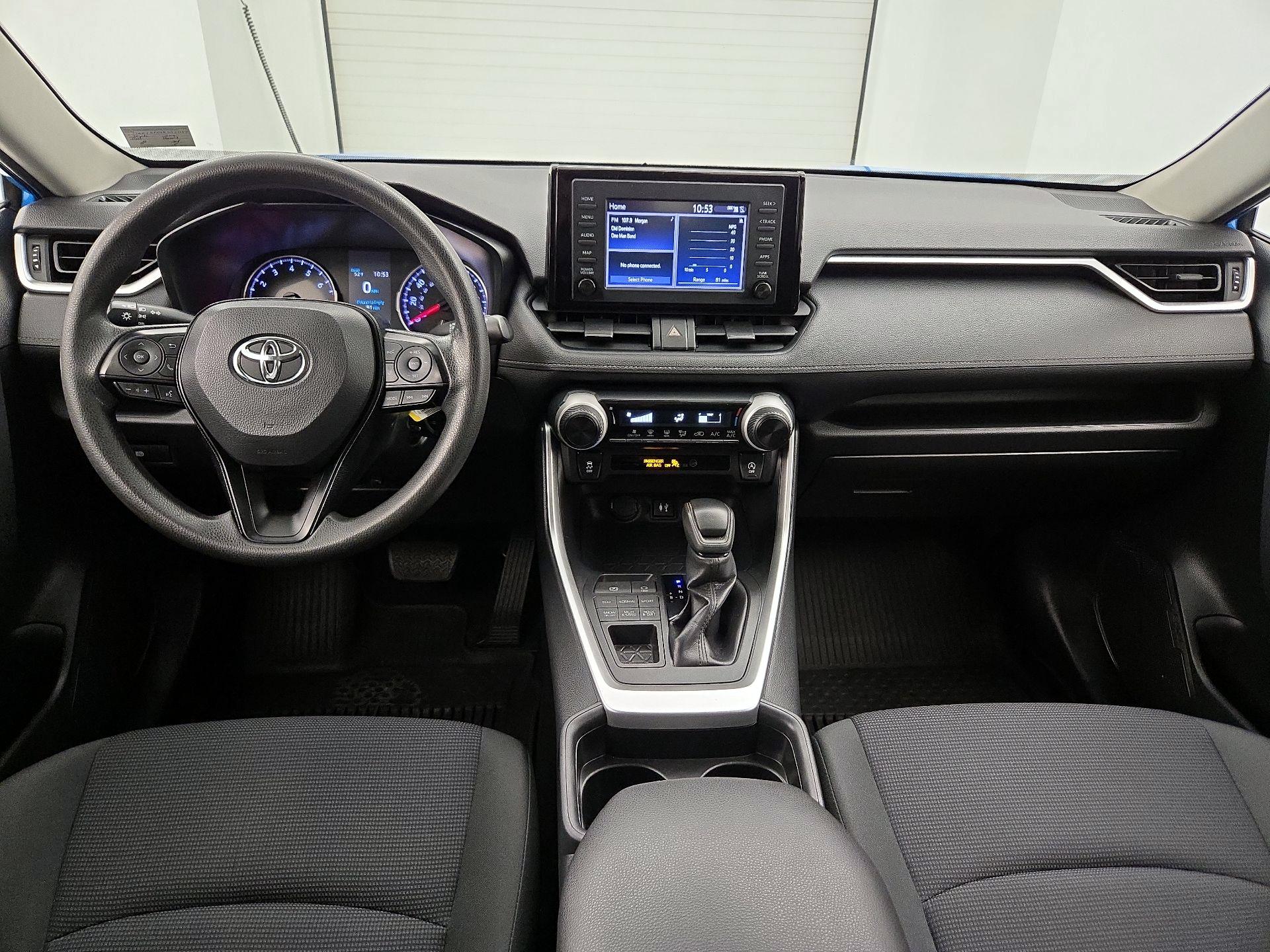 Thumbnail: 2019 Toyota RAV4 - 9