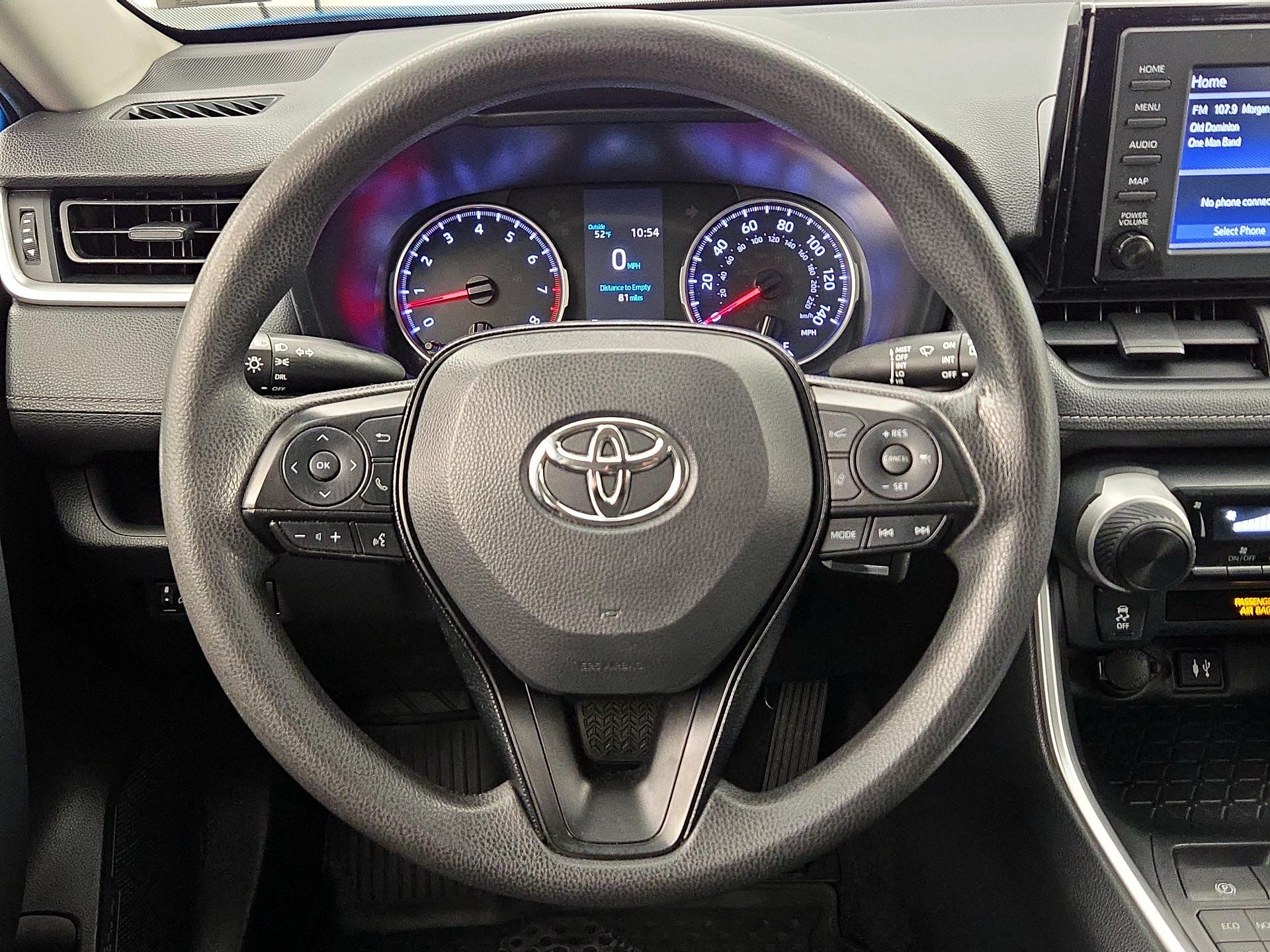 Thumbnail: 2019 Toyota RAV4 - 10
