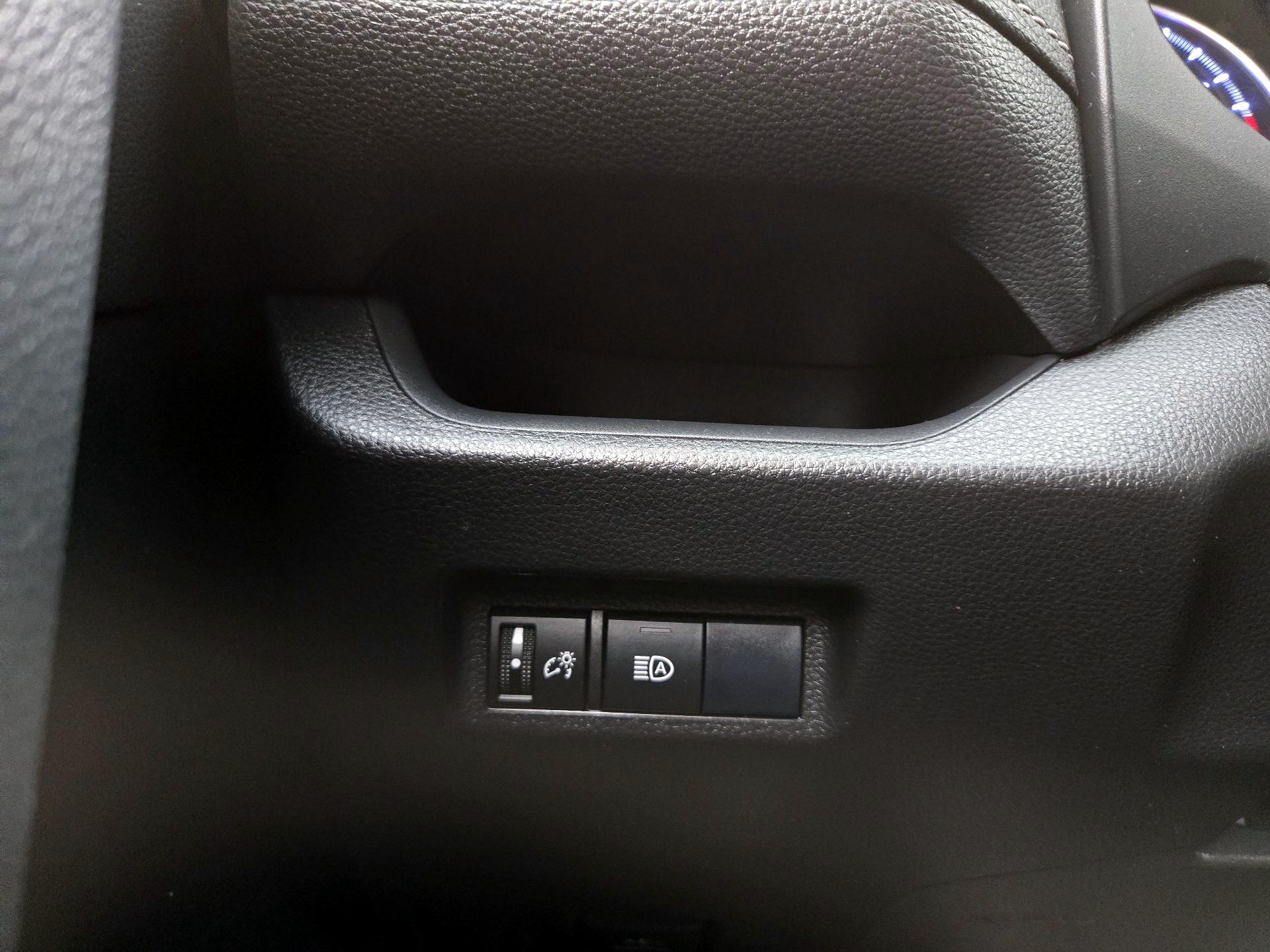 Thumbnail: 2019 Toyota RAV4 - 13