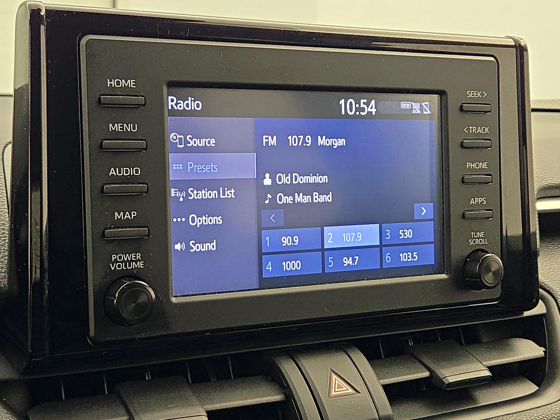 Thumbnail: 2019 Toyota RAV4 - 15