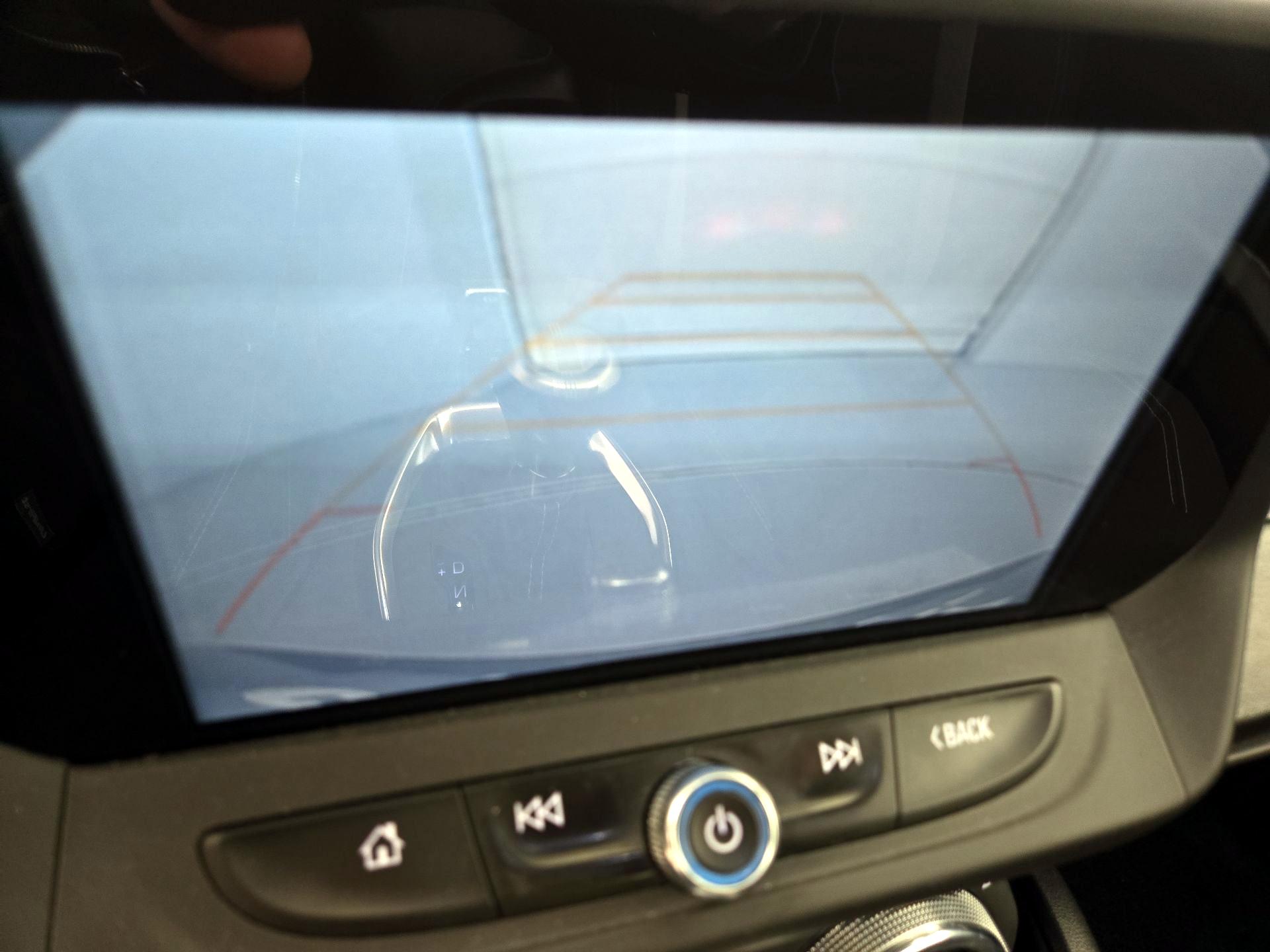 Thumbnail: 2018 Chevrolet Camaro - 14