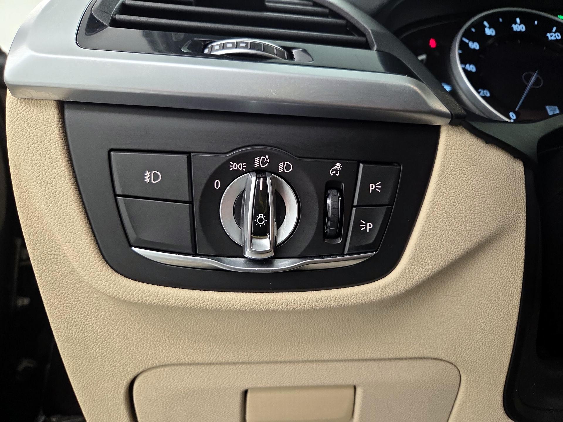 Thumbnail: 2019 BMW X3 - 13