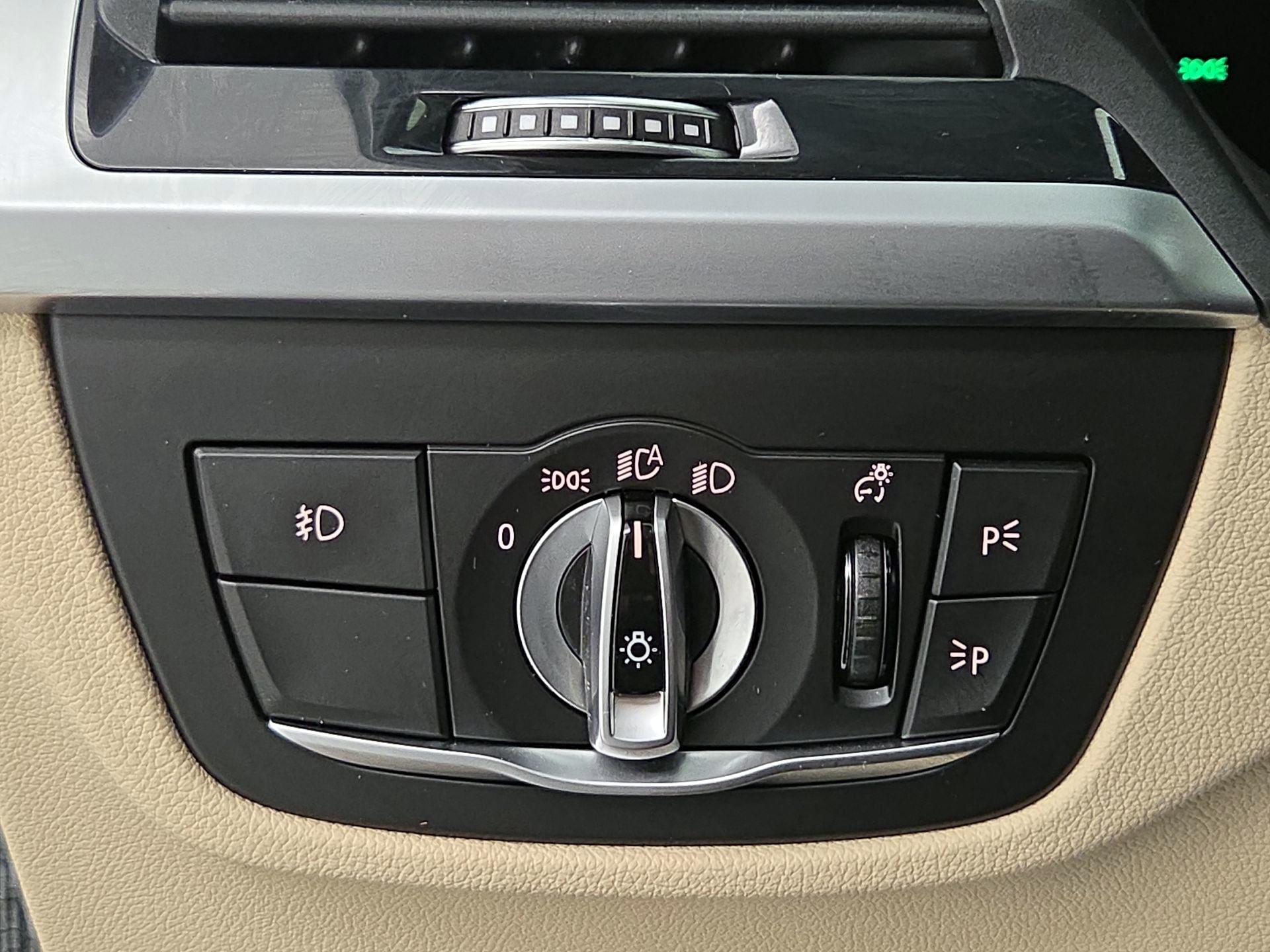 Thumbnail: 2021 BMW X4 - 13