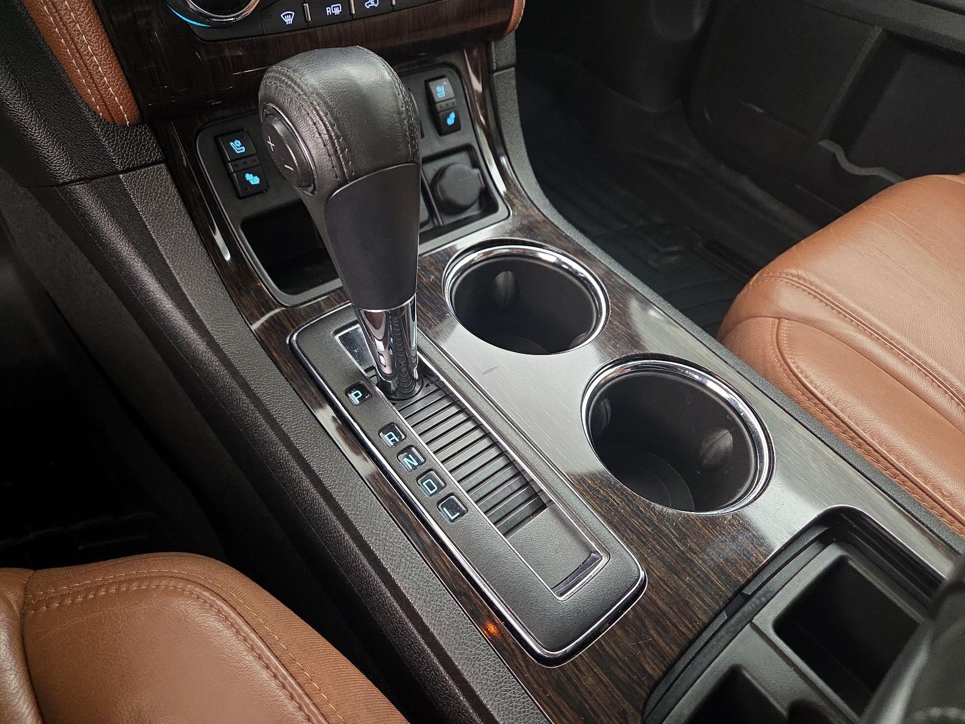 Thumbnail: 2016 Chevrolet Traverse - 18