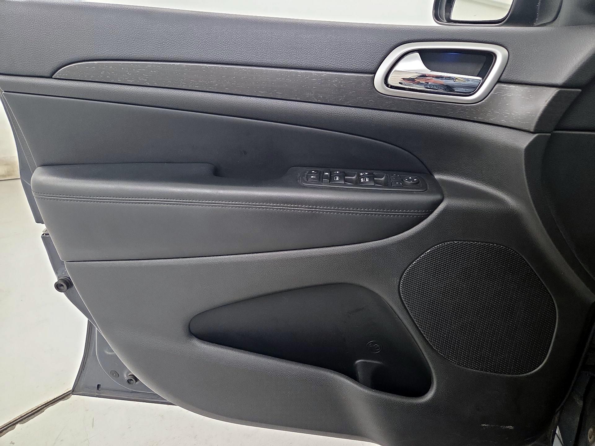 Thumbnail: 2018 Jeep Grand Cherokee - 12