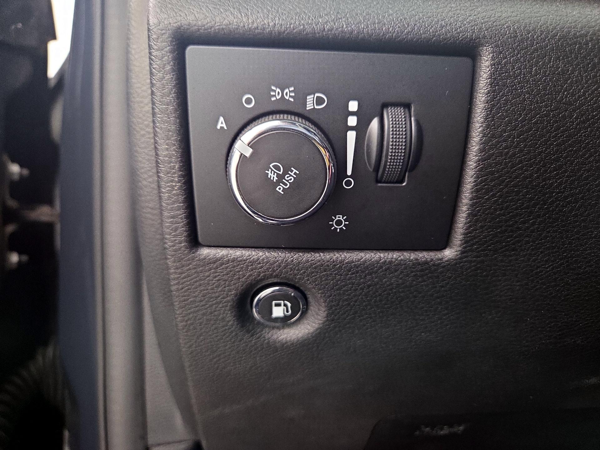 Thumbnail: 2018 Jeep Grand Cherokee - 13