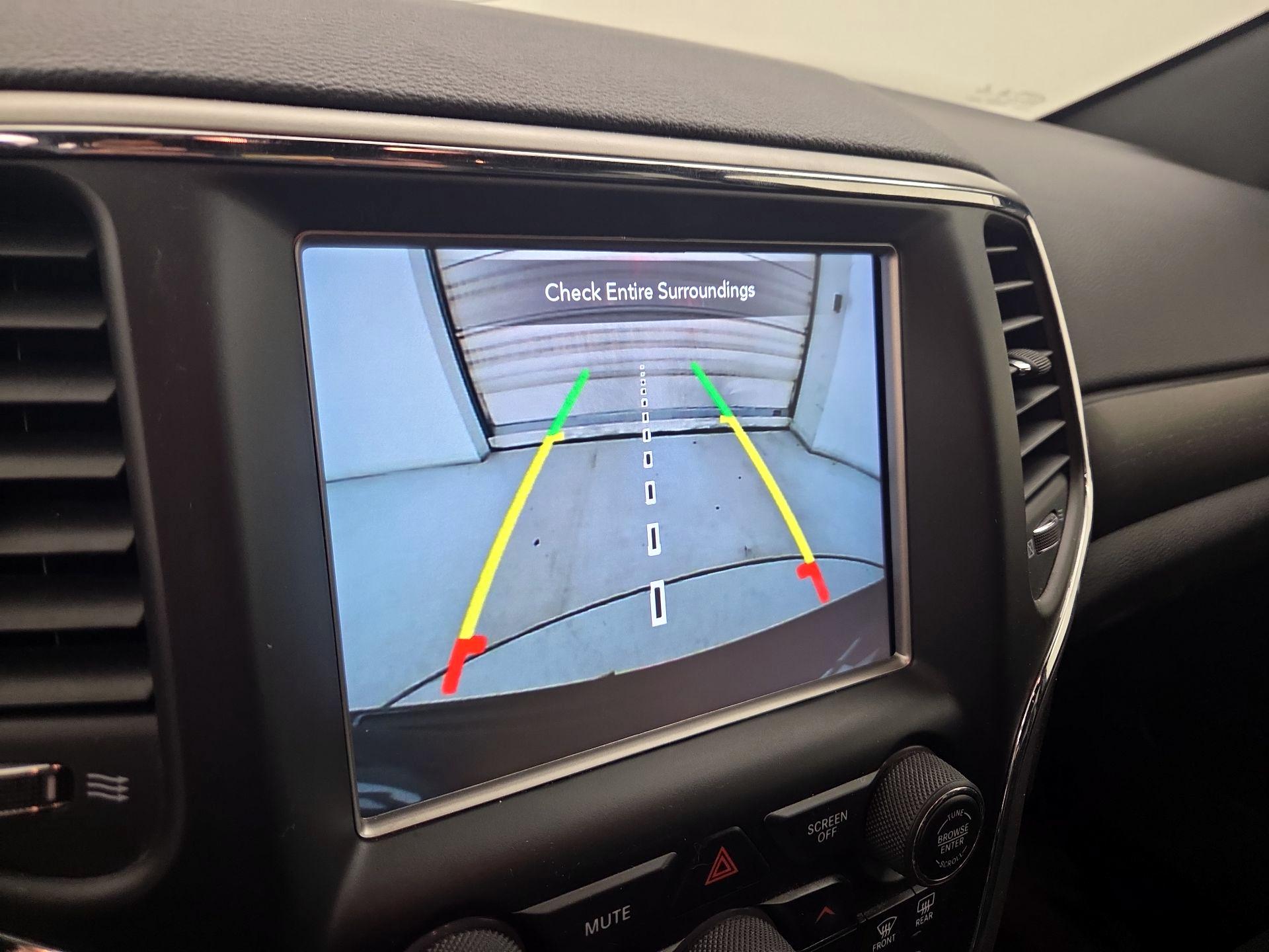 Thumbnail: 2018 Jeep Grand Cherokee - 14