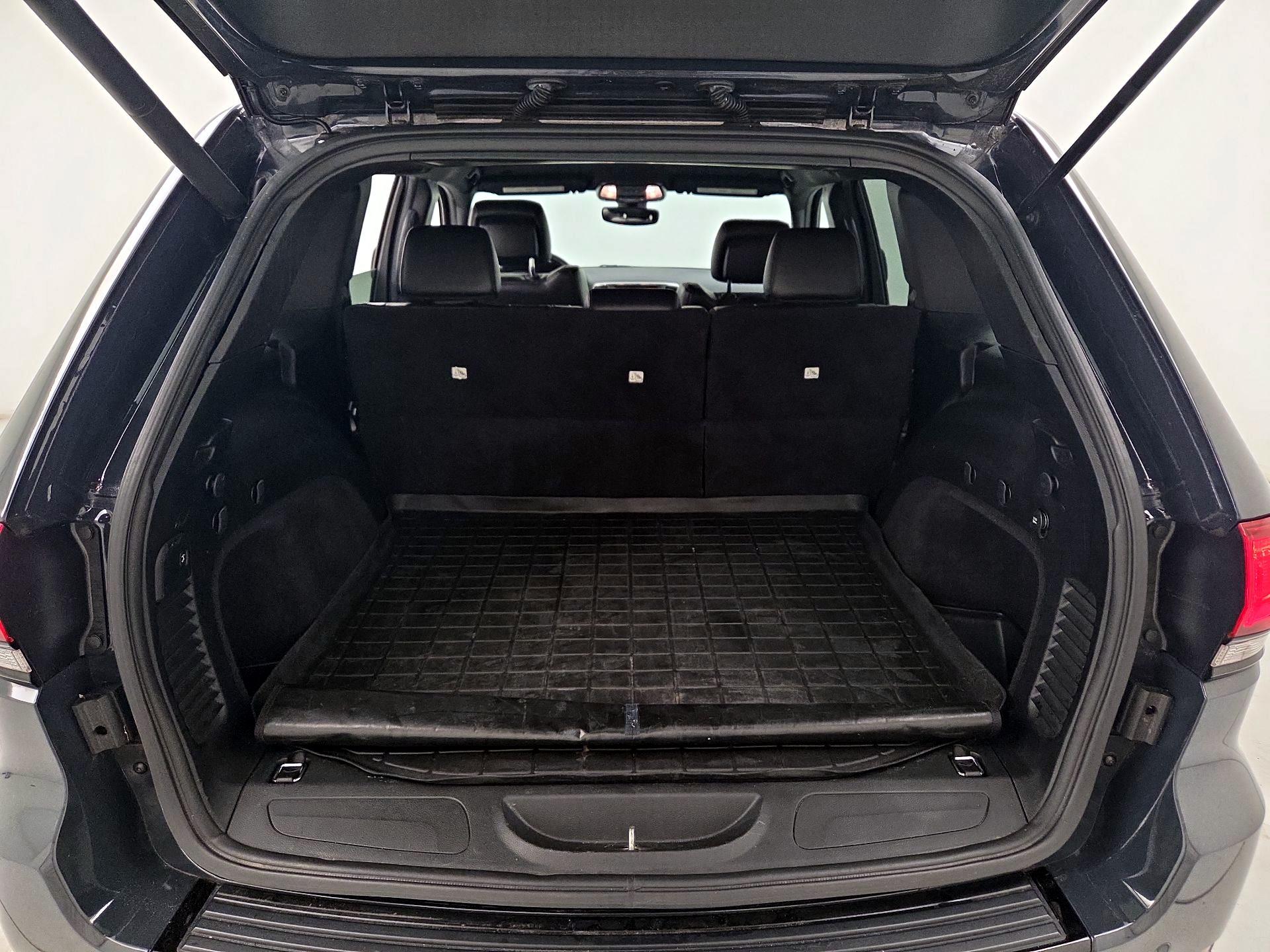 Thumbnail: 2018 Jeep Grand Cherokee - 20