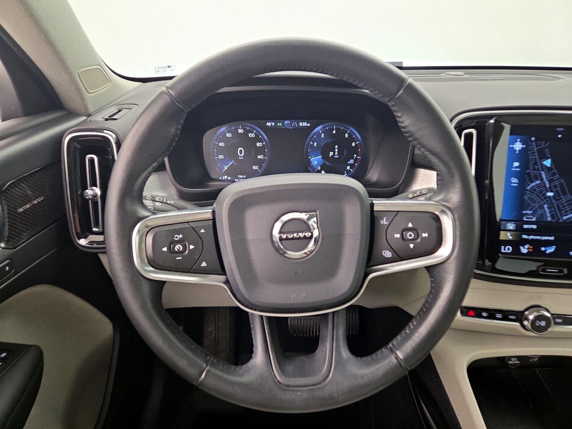 Thumbnail: 2019 Volvo XC40 - 10