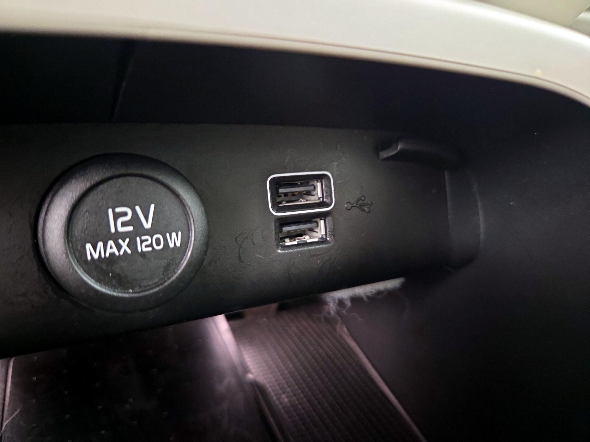 Thumbnail: 2019 Volvo XC40 - 19