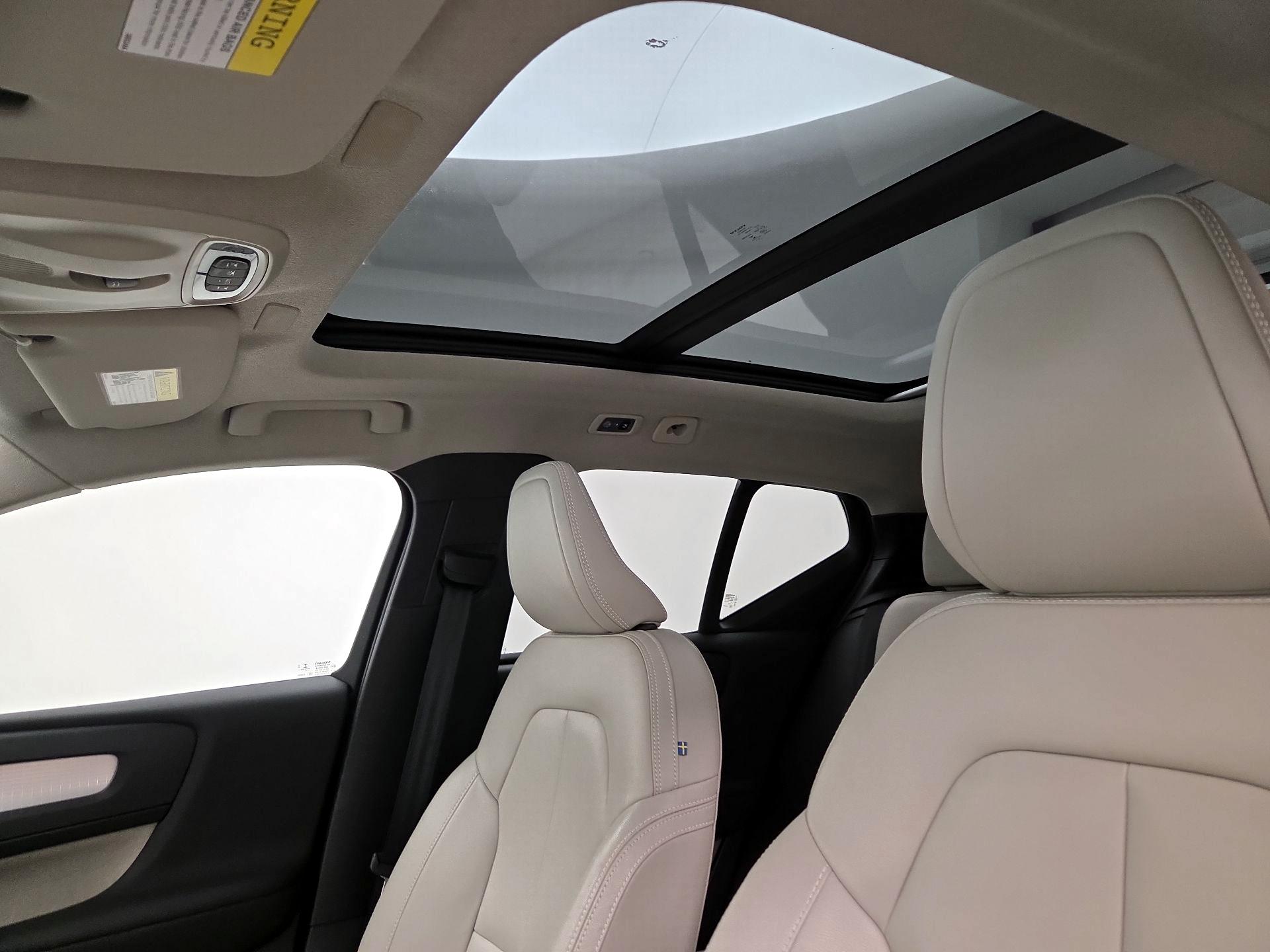 Thumbnail: 2019 Volvo XC40 - 20