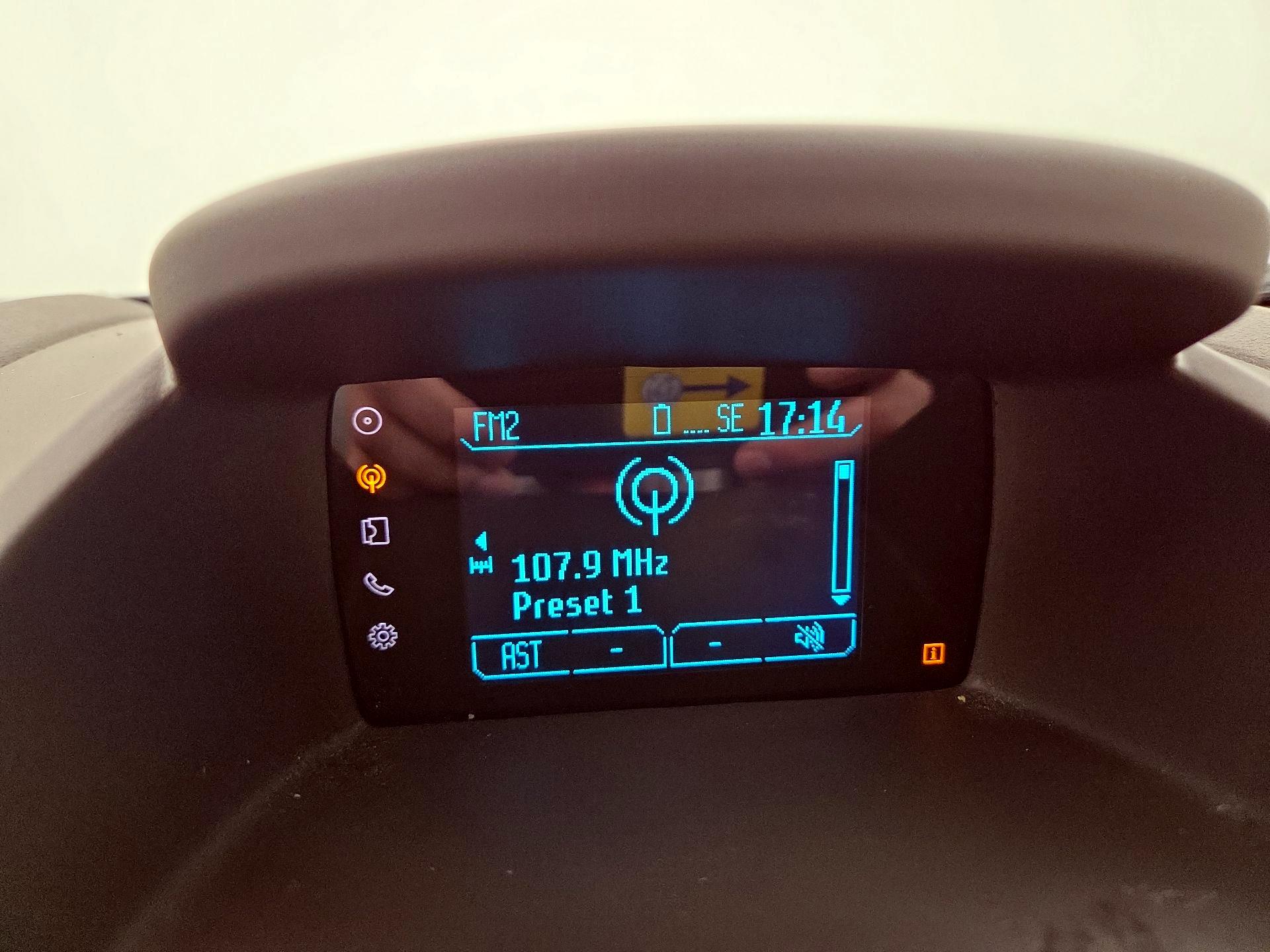 Thumbnail: 2016 Ford Fiesta - 14