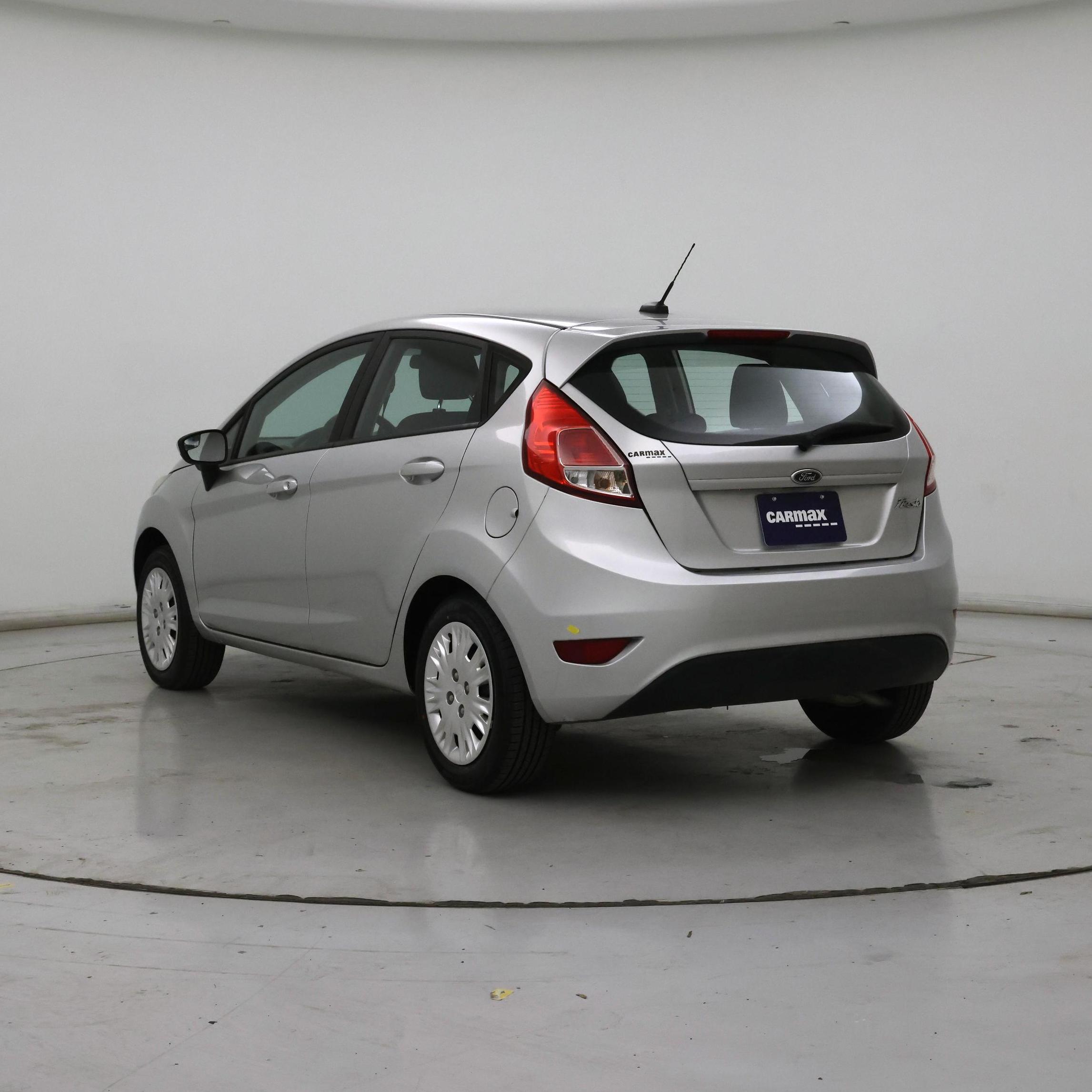 Thumbnail: 2016 Ford Fiesta - 2