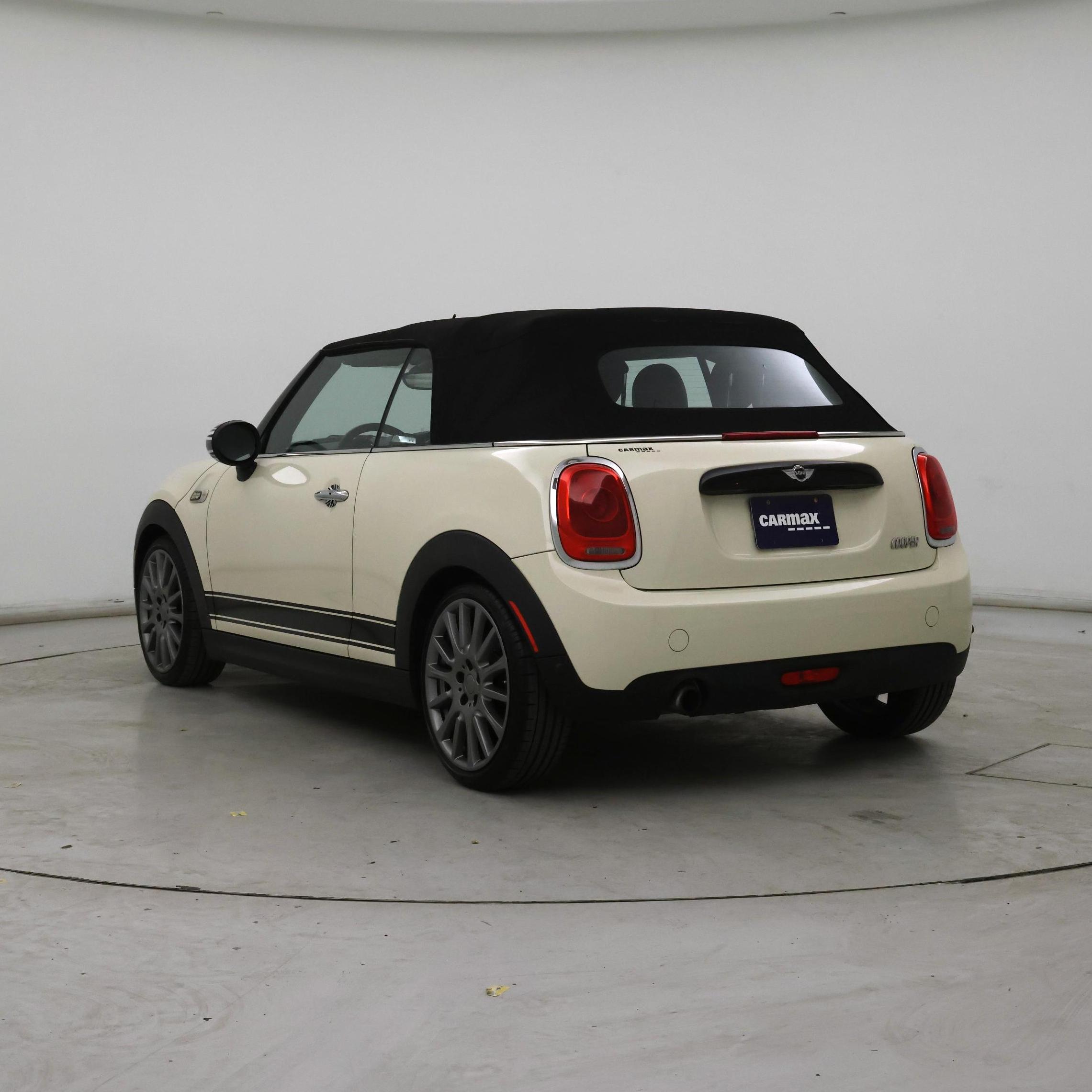 Thumbnail: 2017 MINI Cooper - 2