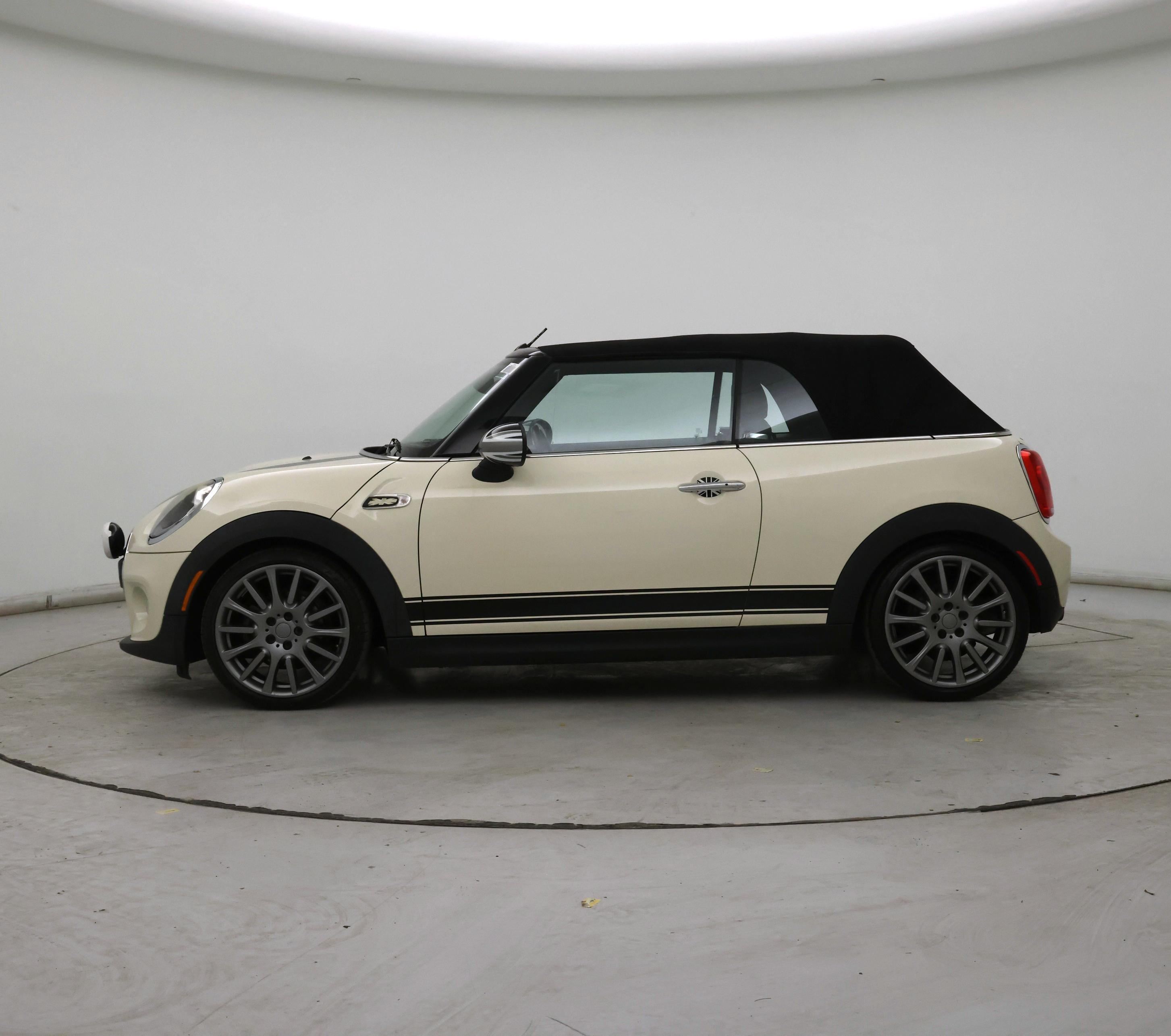 Thumbnail: 2017 MINI Cooper - 3