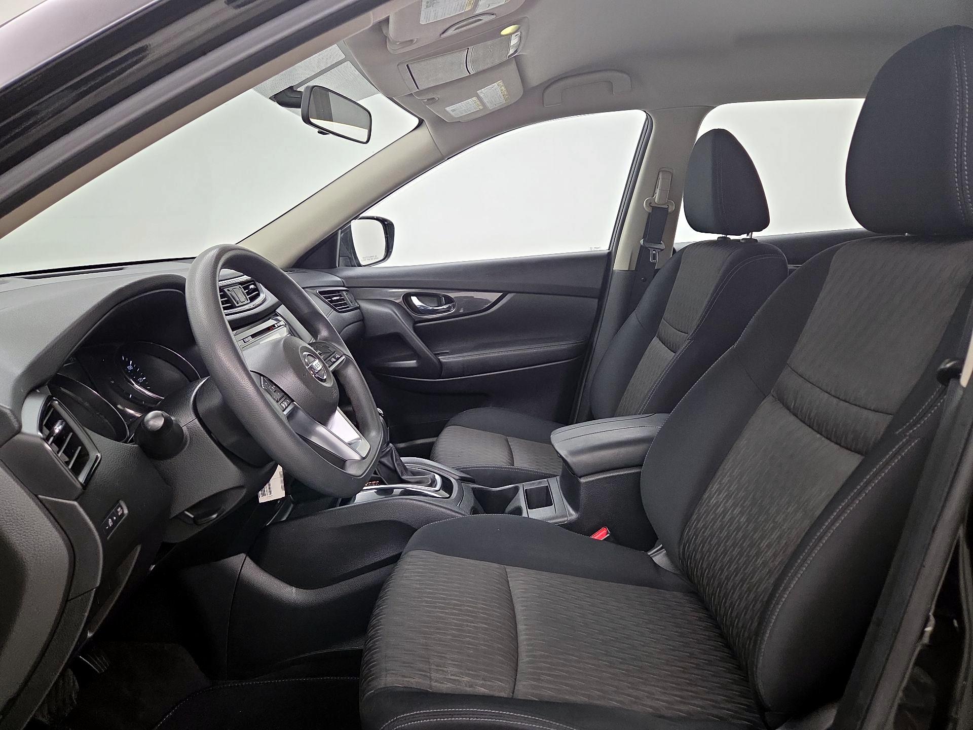 Thumbnail: 2017 Nissan Rogue - 11