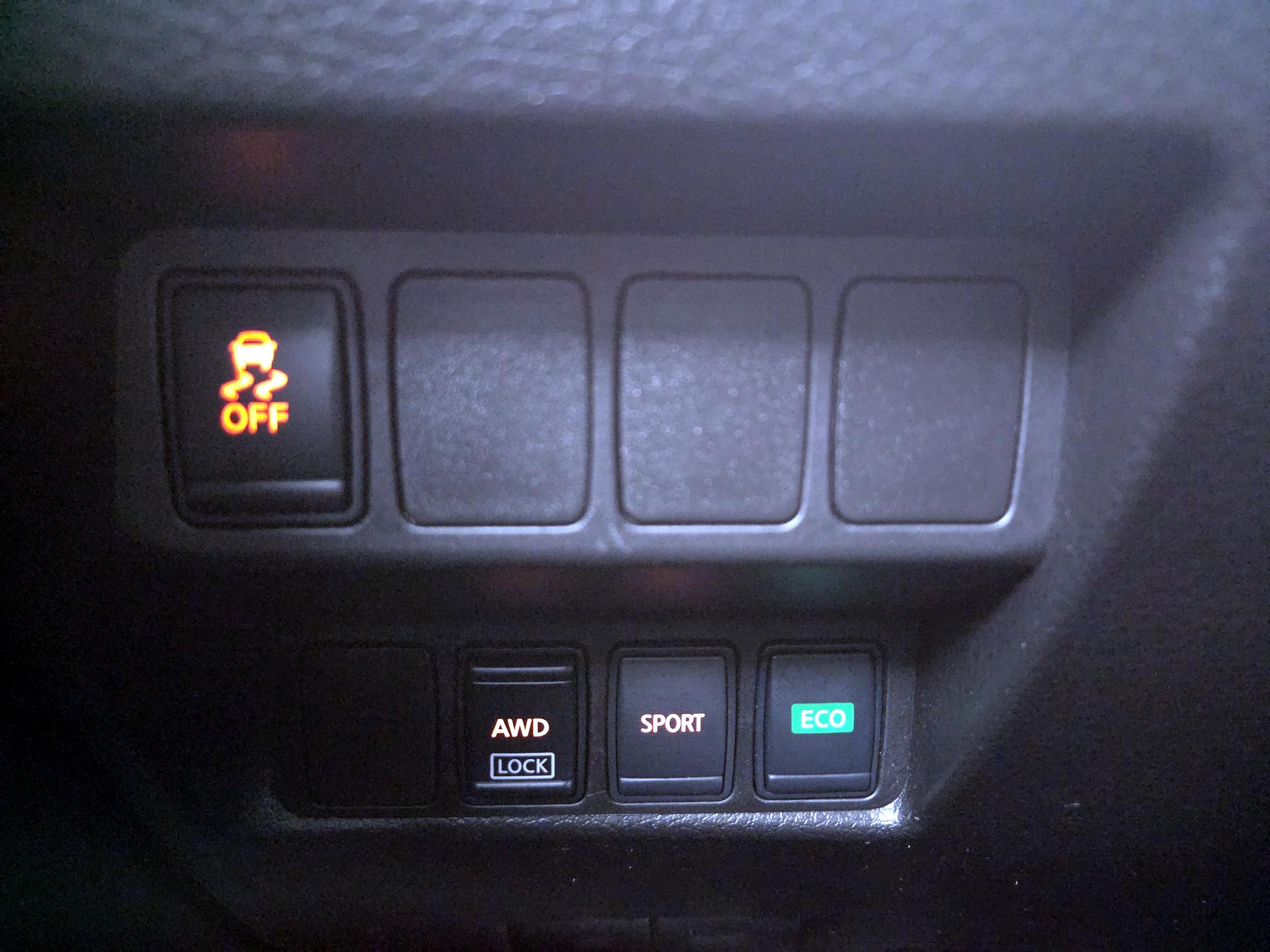 Thumbnail: 2017 Nissan Rogue - 13