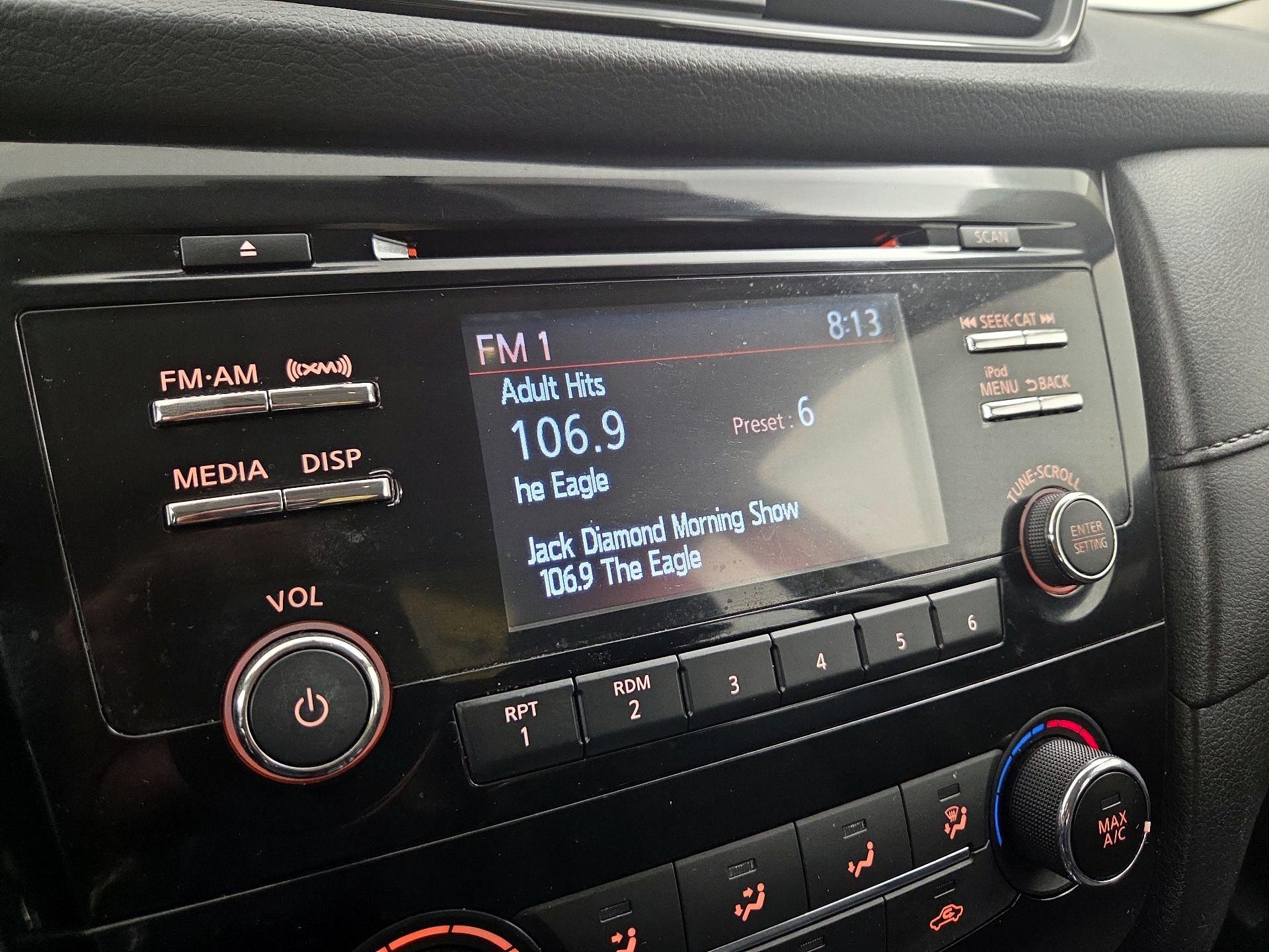 Thumbnail: 2017 Nissan Rogue - 15