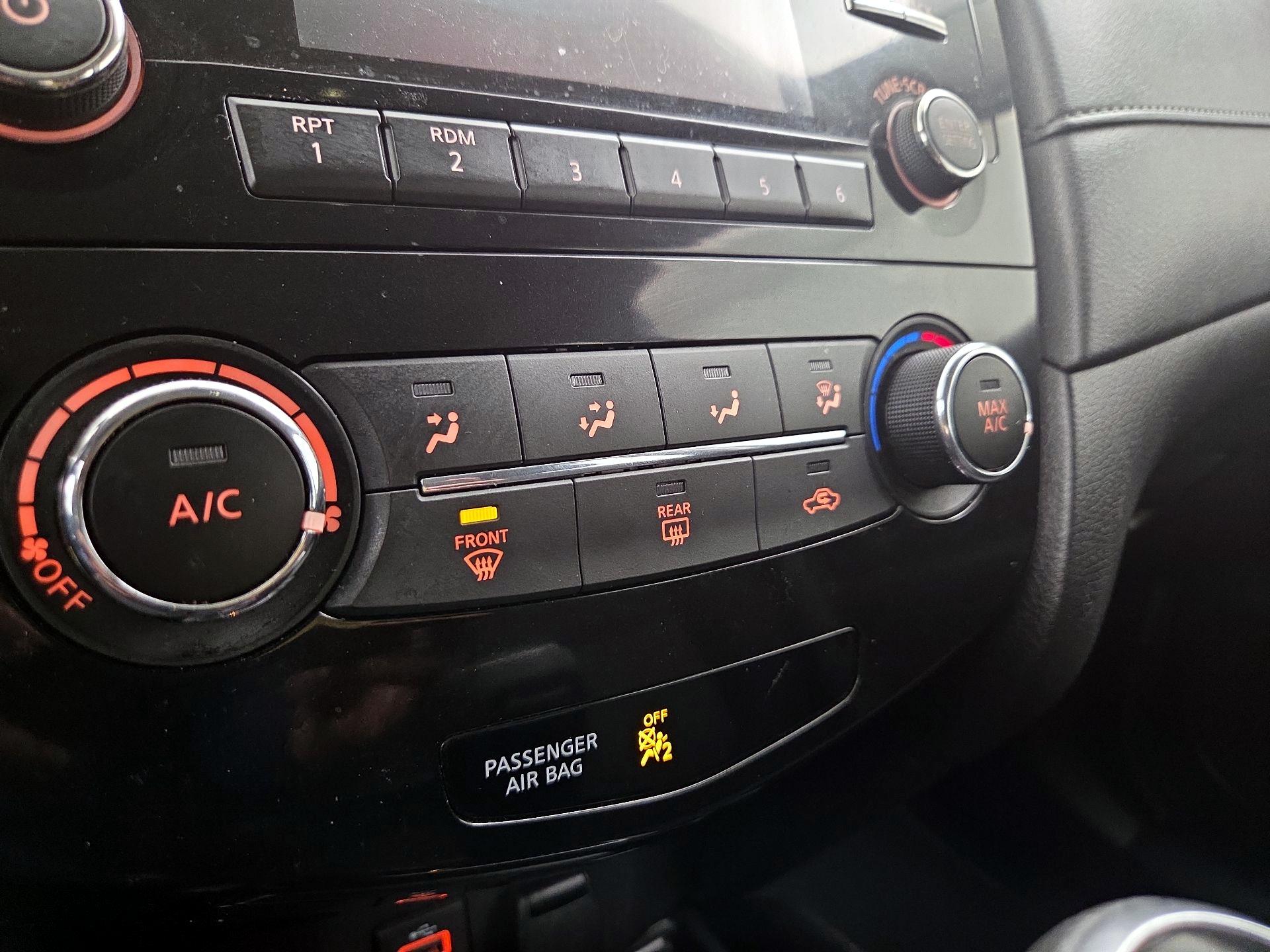 Thumbnail: 2017 Nissan Rogue - 16