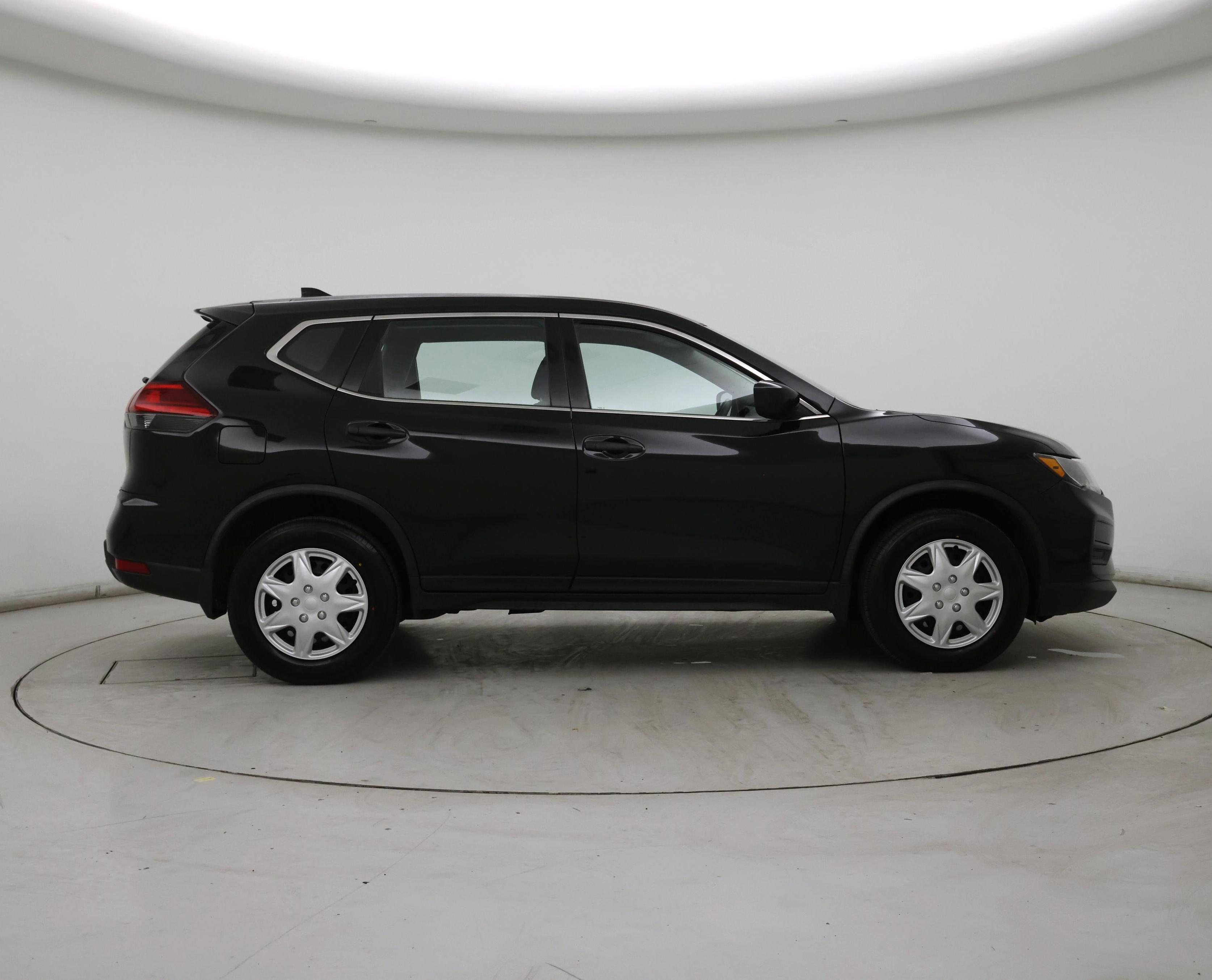 Thumbnail: 2017 Nissan Rogue - 7