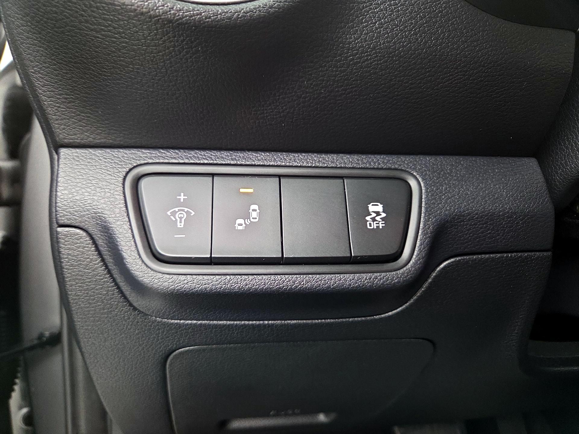 Thumbnail: 2022 Kia Forte - 13