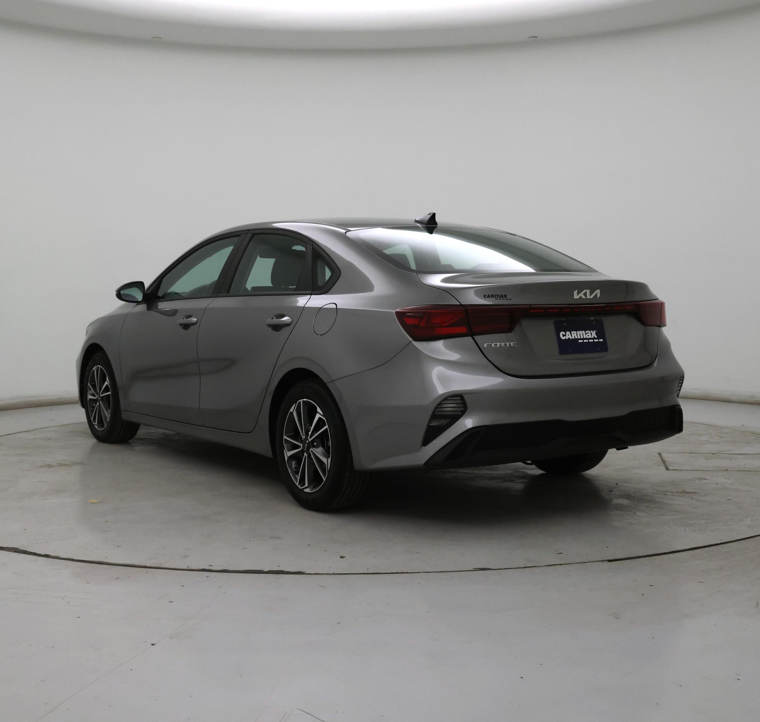 Thumbnail: 2022 Kia Forte - 2