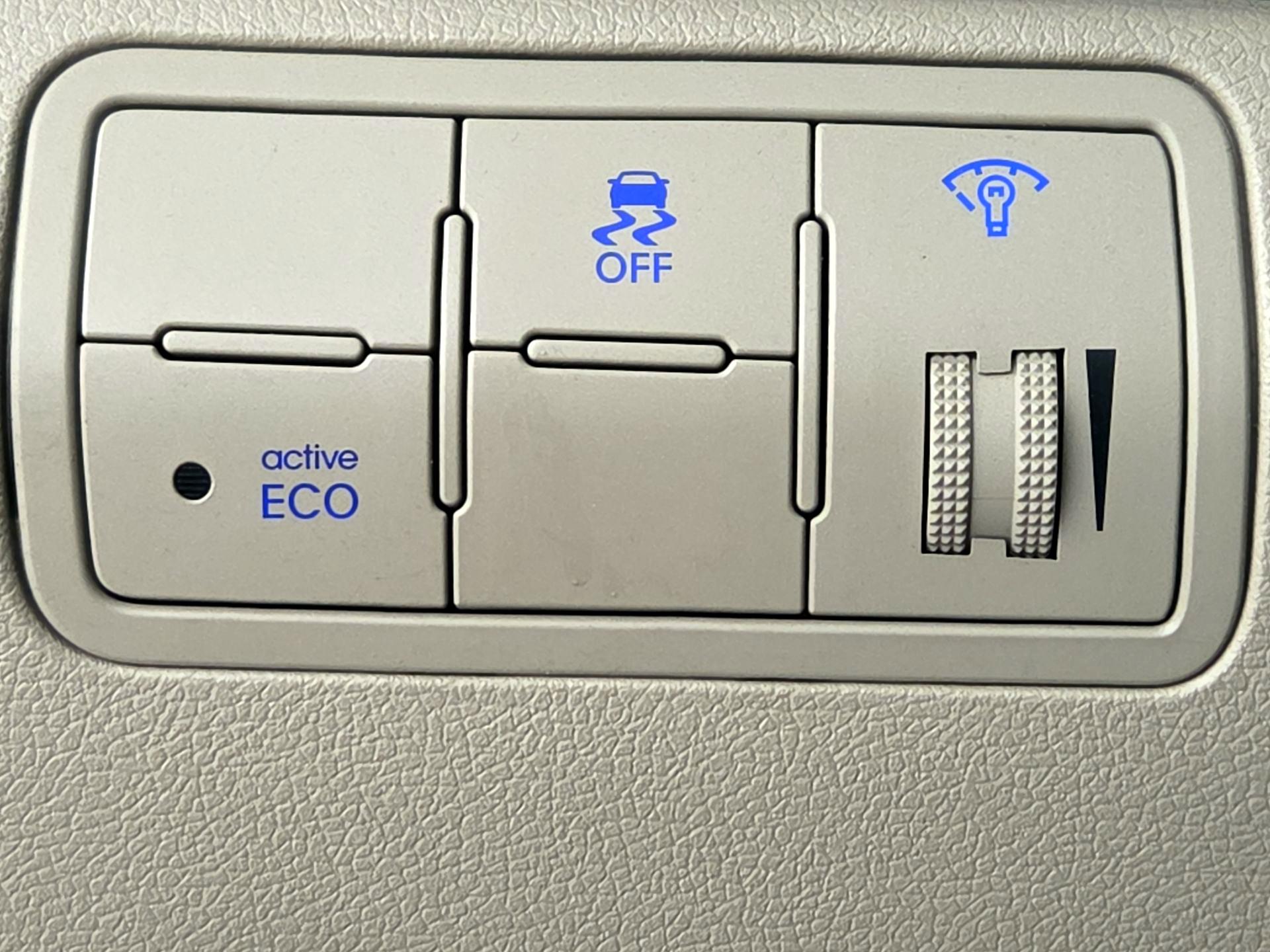 Thumbnail: 2017 Hyundai Accent - 13