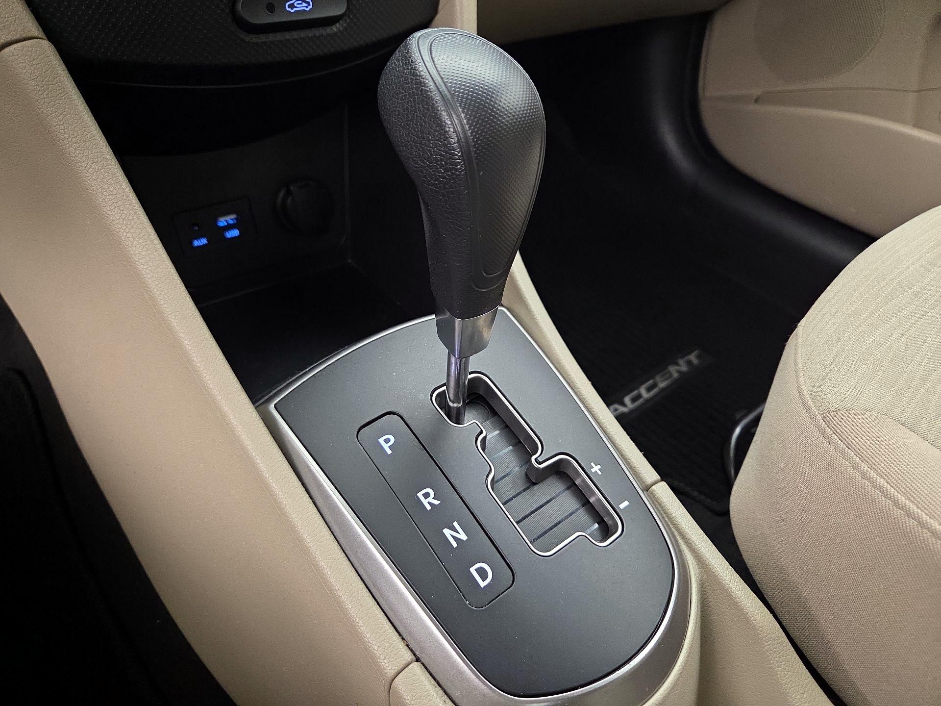 Thumbnail: 2017 Hyundai Accent - 16