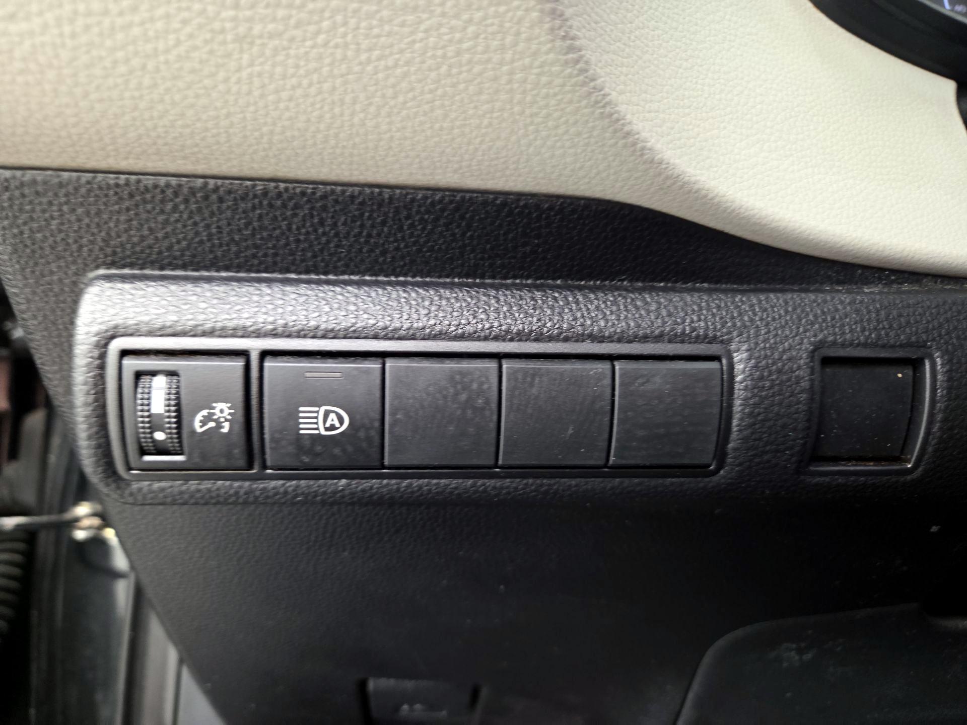 Thumbnail: 2022 Toyota Corolla - 13