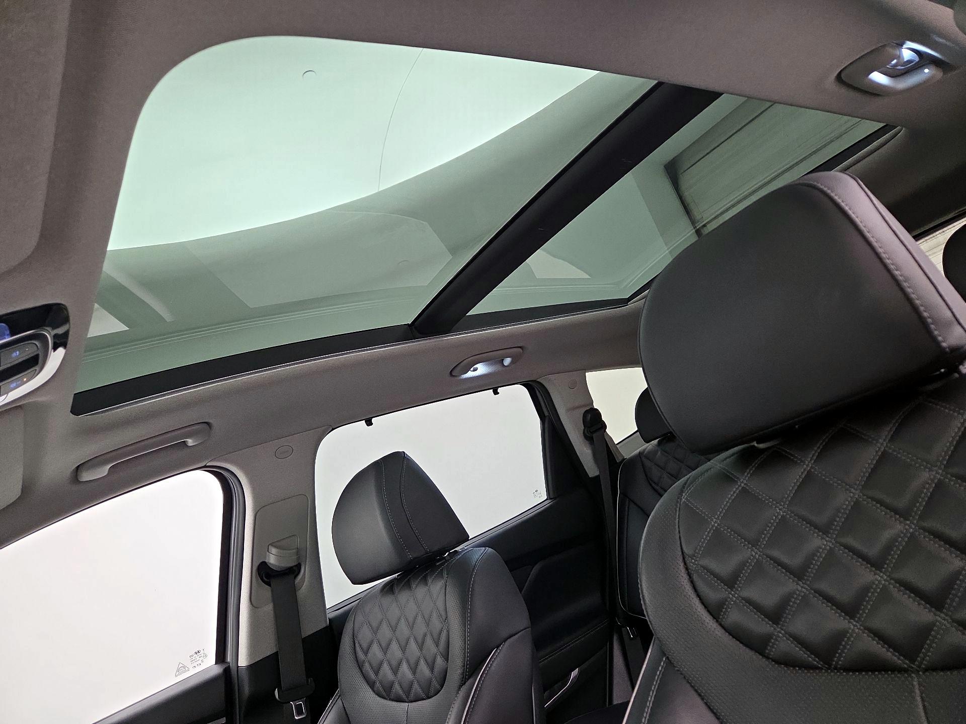 Thumbnail: 2023 Hyundai Santa Fe - 20