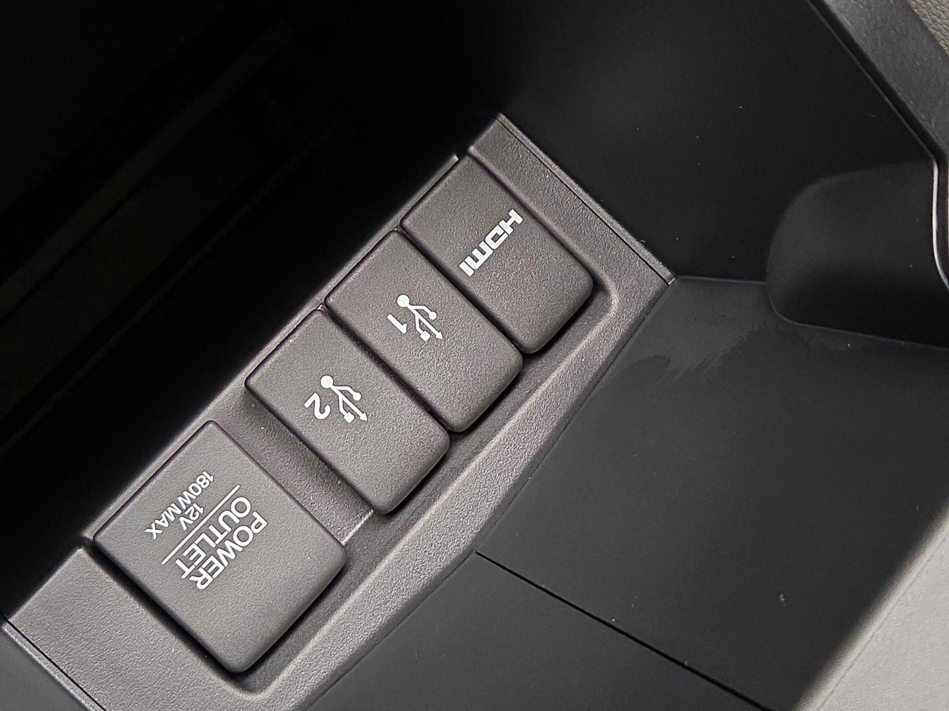 Thumbnail: 2016 Honda CR-V - 18