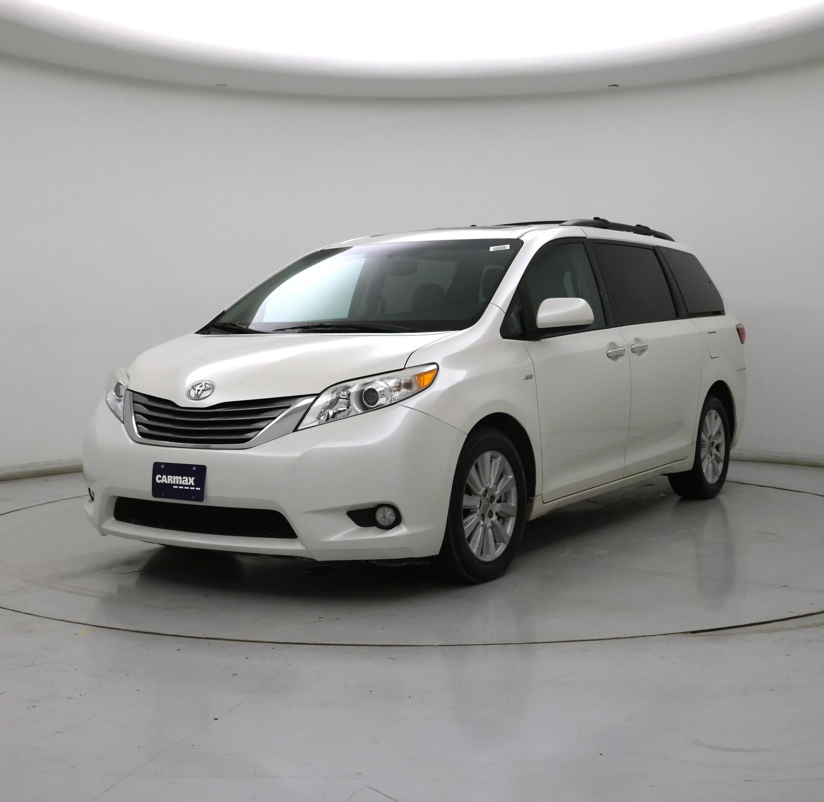 Thumbnail: 2017 Toyota Sienna - 4