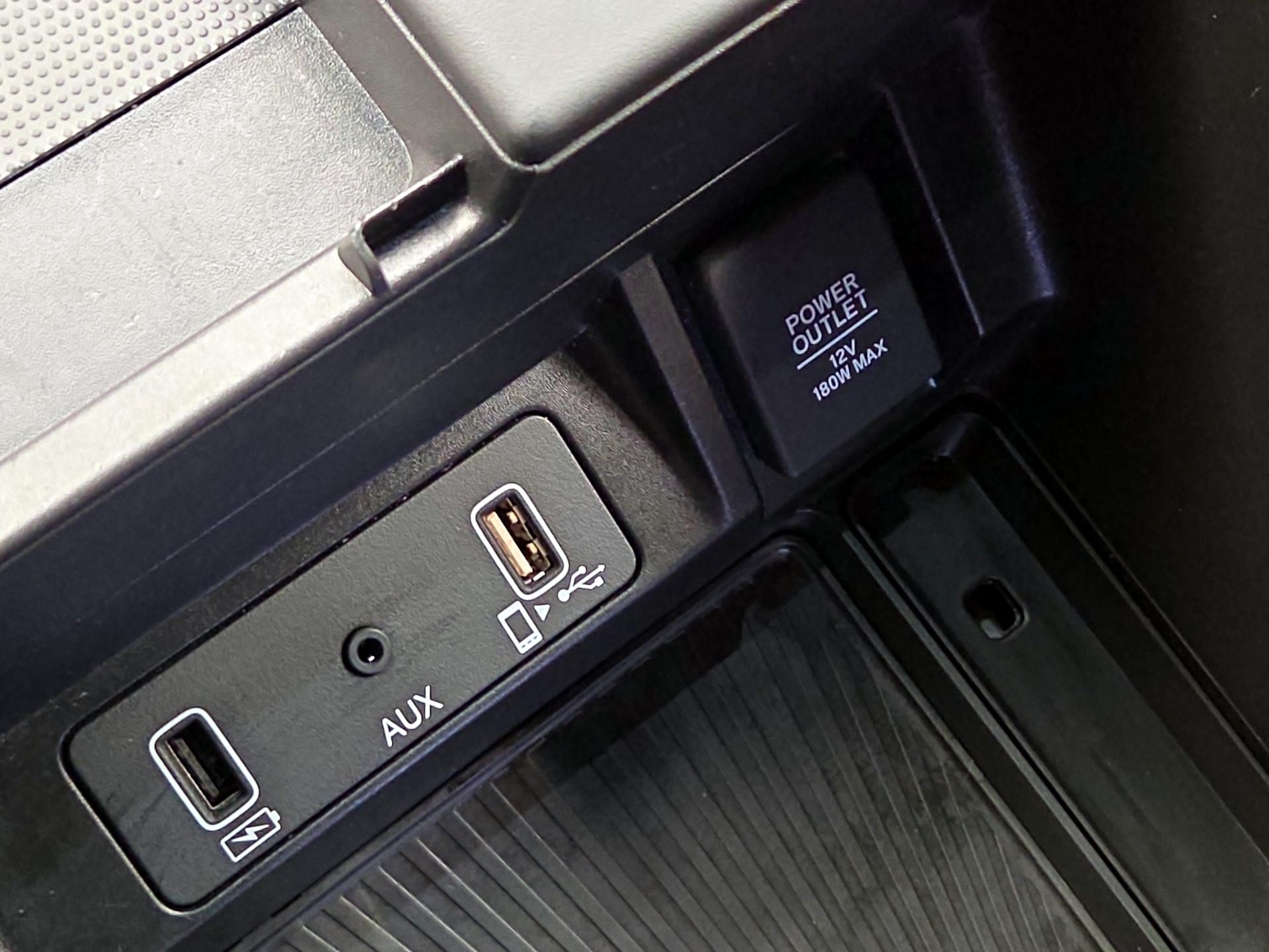 Thumbnail: 2022 Acura TLX - 19