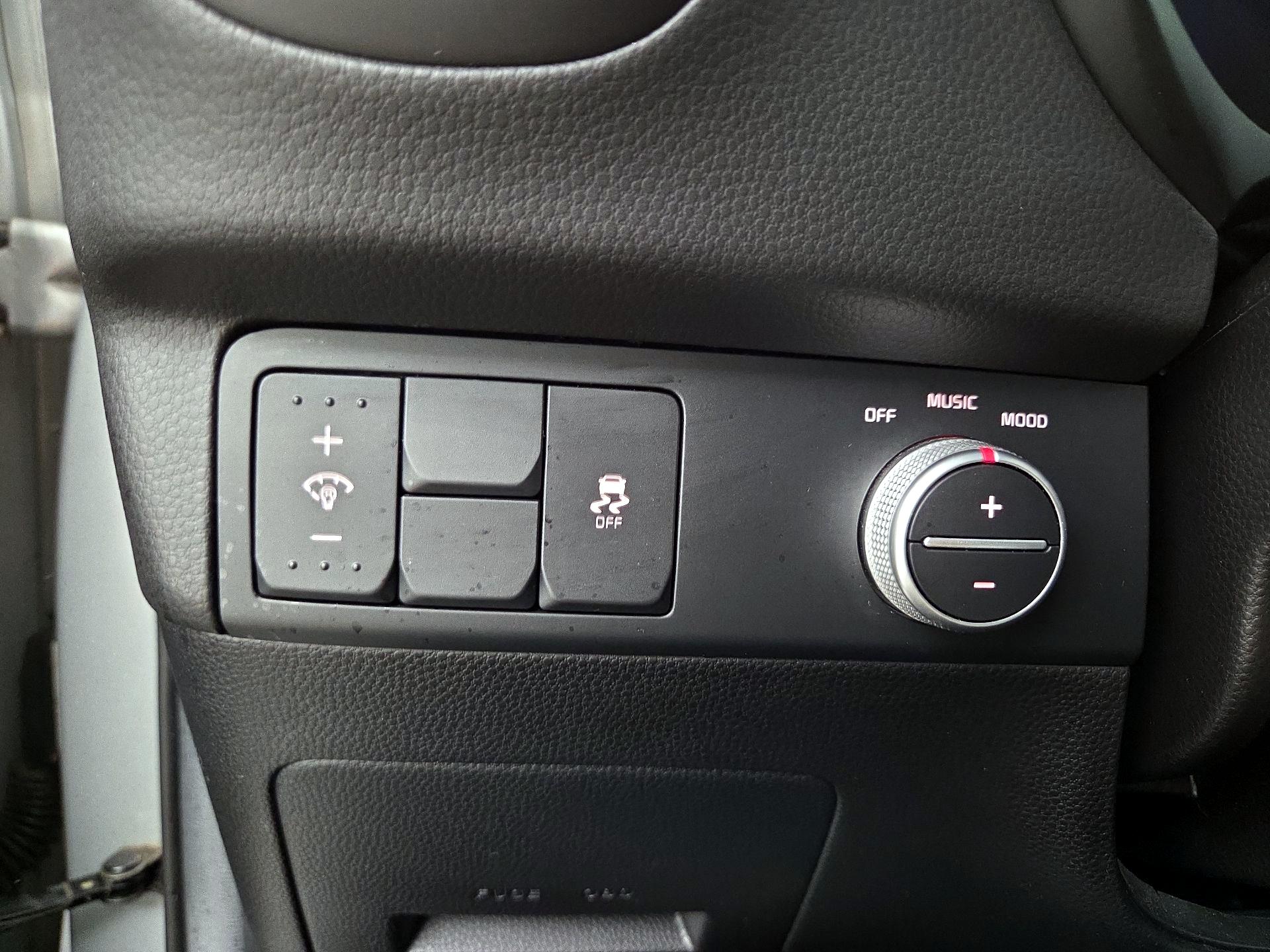 Thumbnail: 2016 Kia Soul - 13