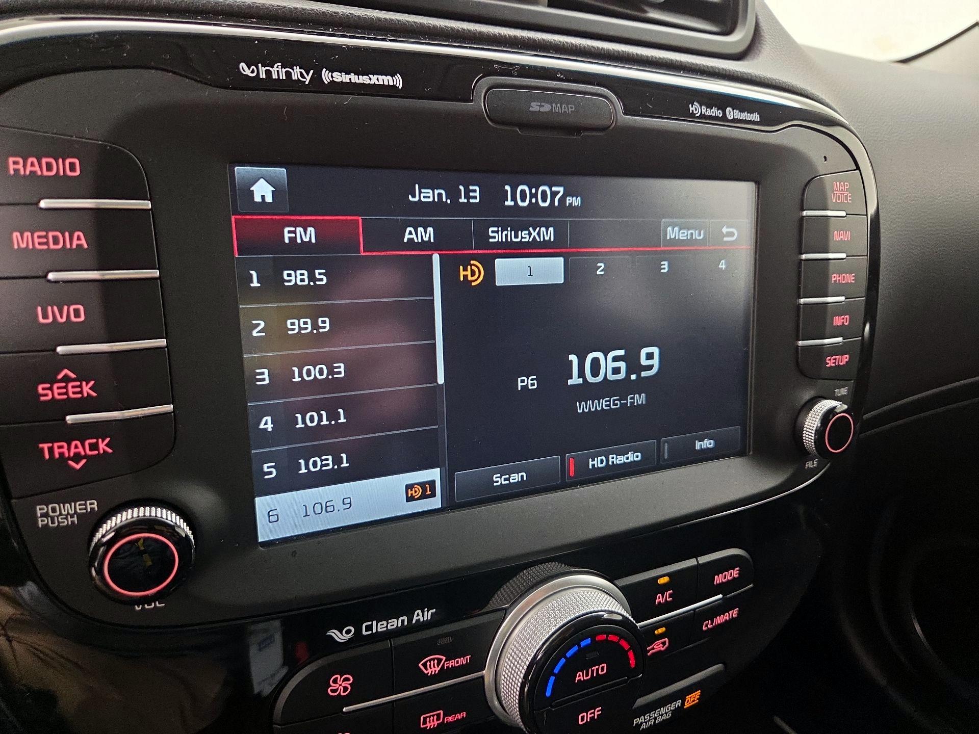 Thumbnail: 2016 Kia Soul - 16