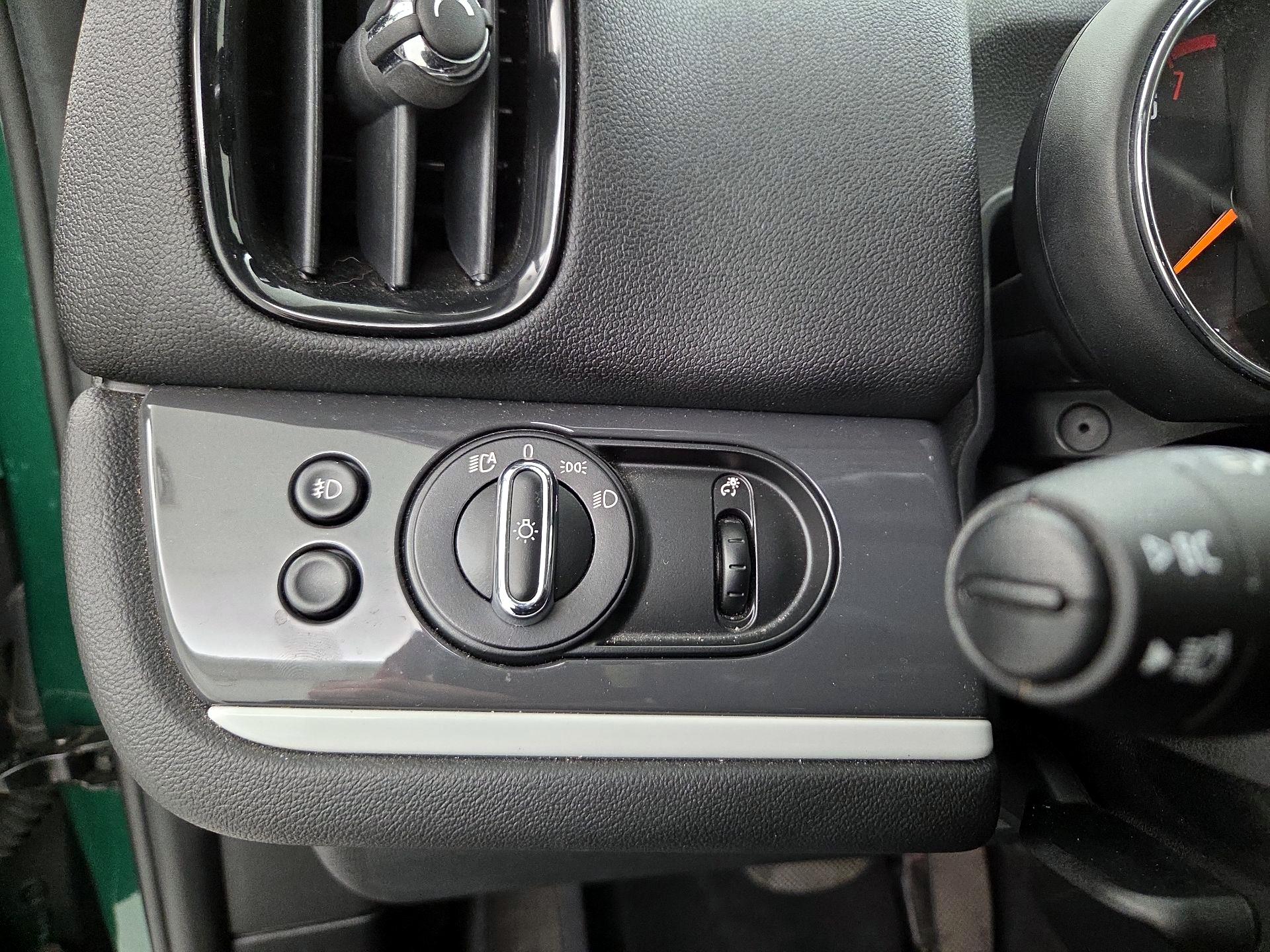 Thumbnail: 2020 MINI Cooper Countryman - 13