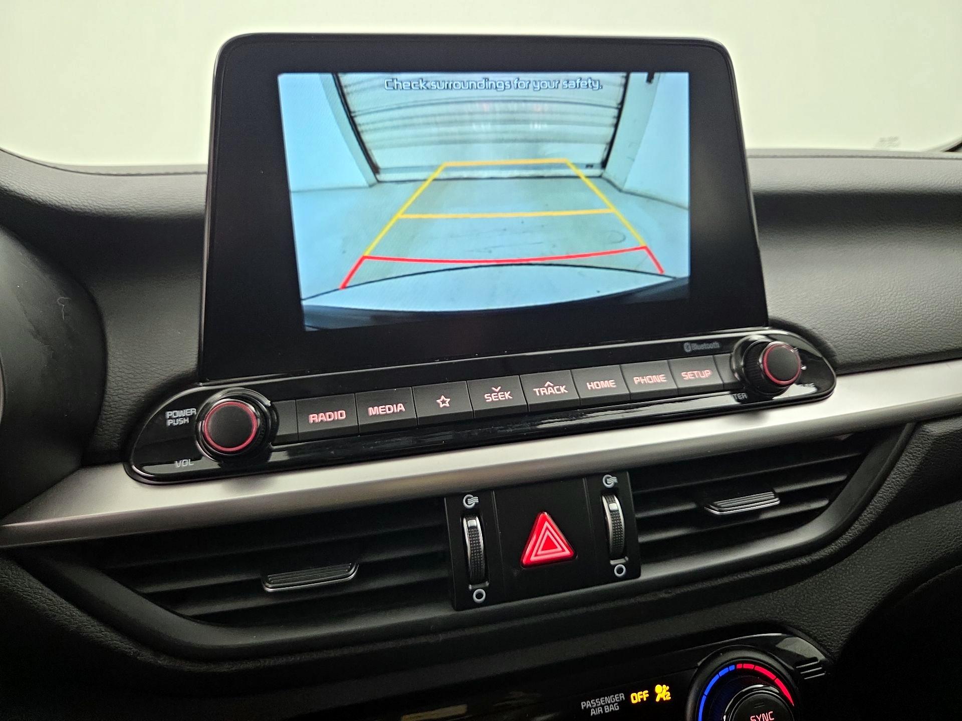 Thumbnail: 2019 Kia Forte - 14