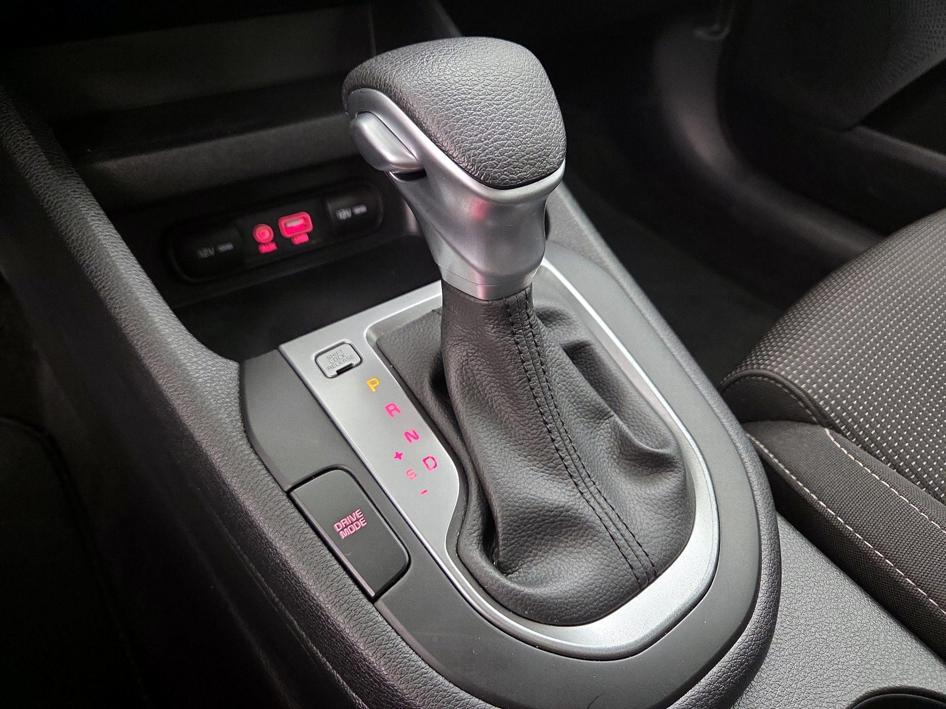 Thumbnail: 2019 Kia Forte - 17